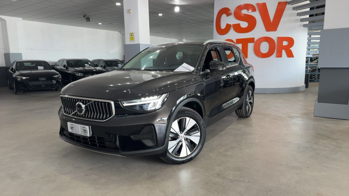 Foto 2 de VOLVO XC40 2023 en venta en CSV Motor BILBAO