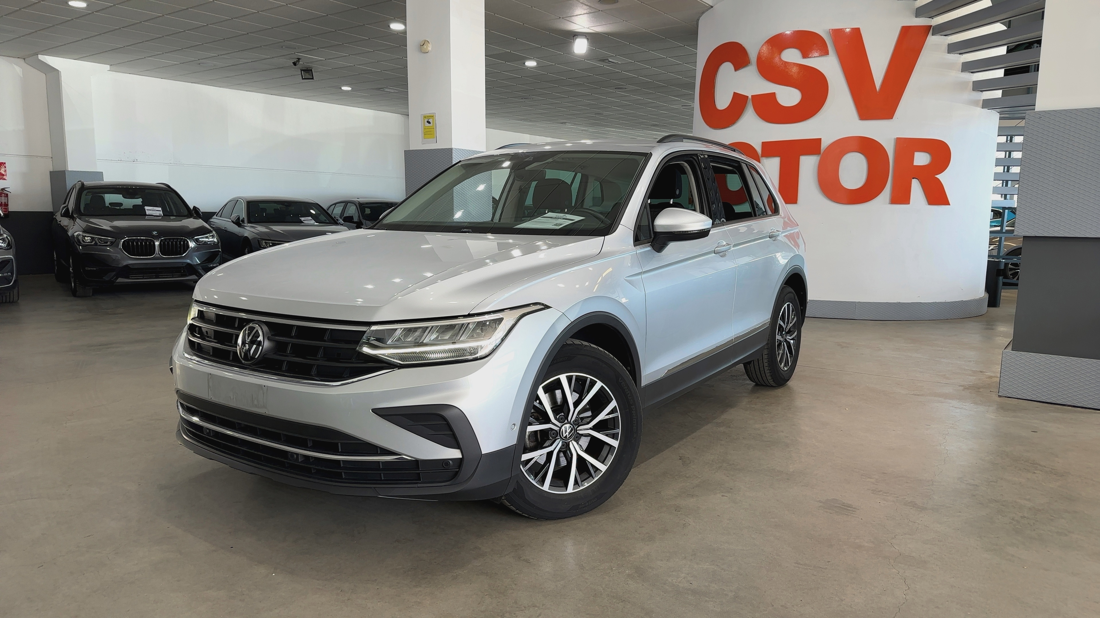 VOLKSWAGEN TIGUAN 2.0 TDI 122 URBAN SPORT