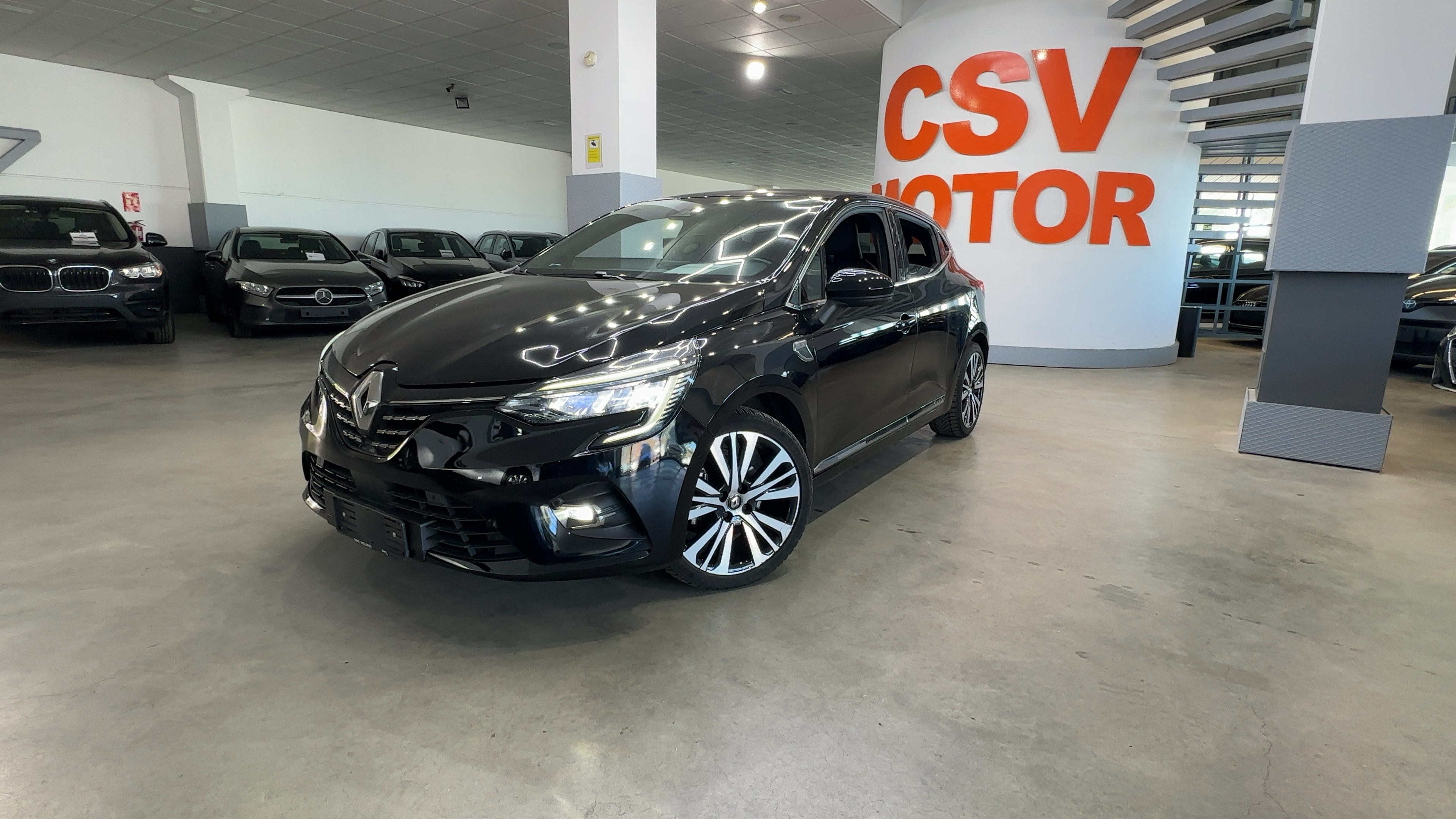 RENAULT CLIO E-TECH HYBRID 140 INITIALE PARIS