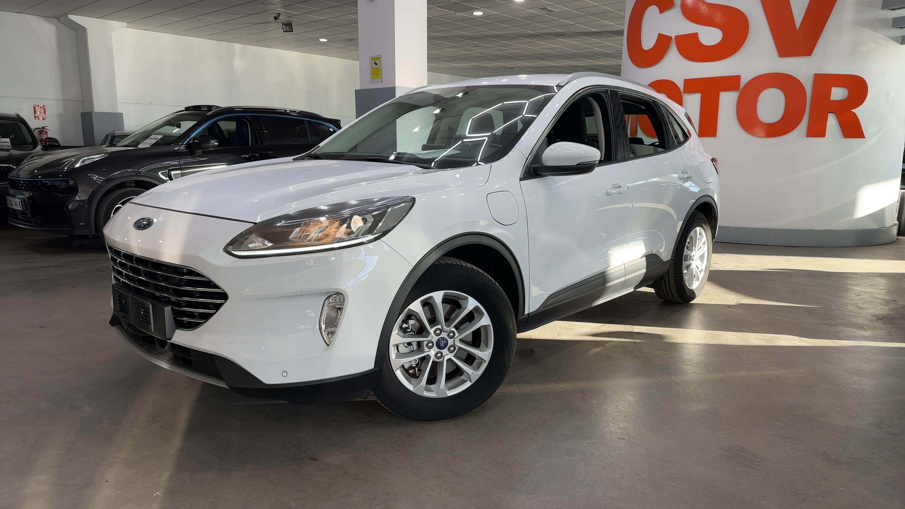 FORD KUGA 2.5 DURATEC PHEV 225 TITANIUM