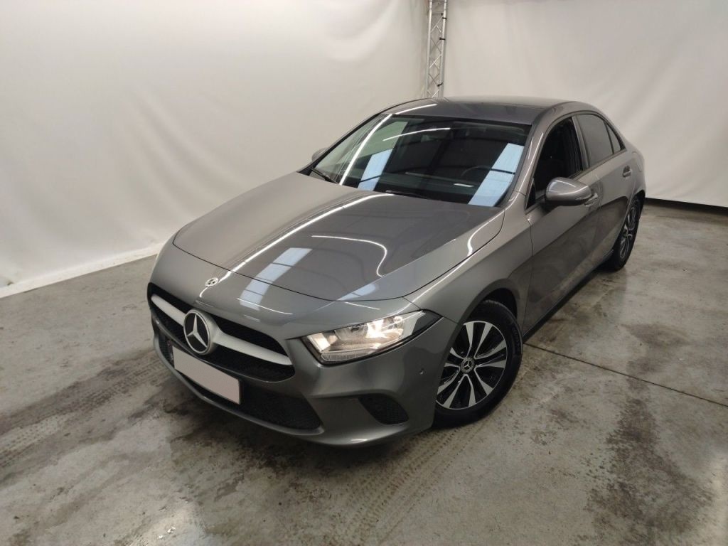 MERCEDES-BENZ CLASE A 2.0 A 180 D 116 8G-DCT SEDÁN