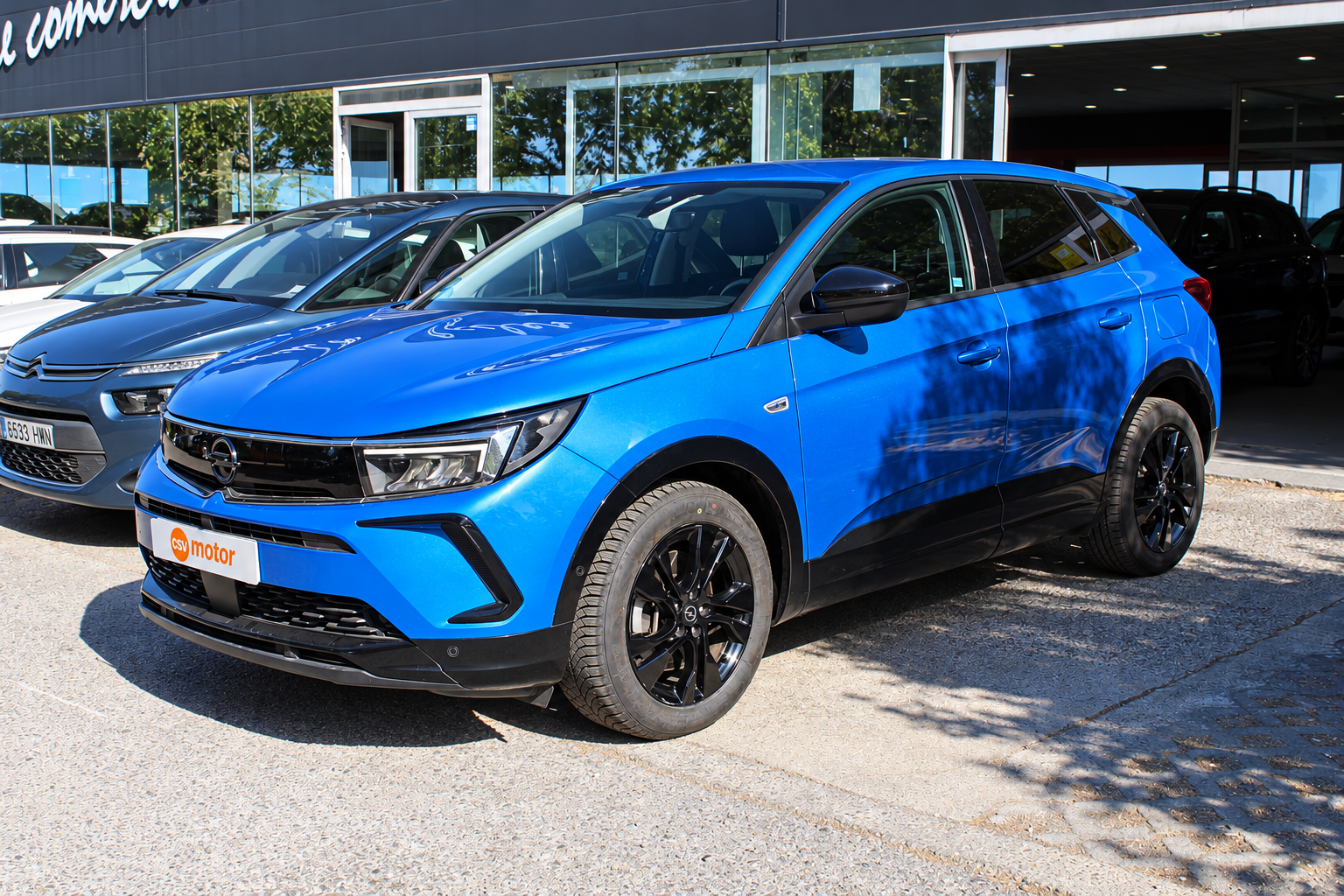 Interior de Opel Grandland Phev 2023 · foto real CSV Motor