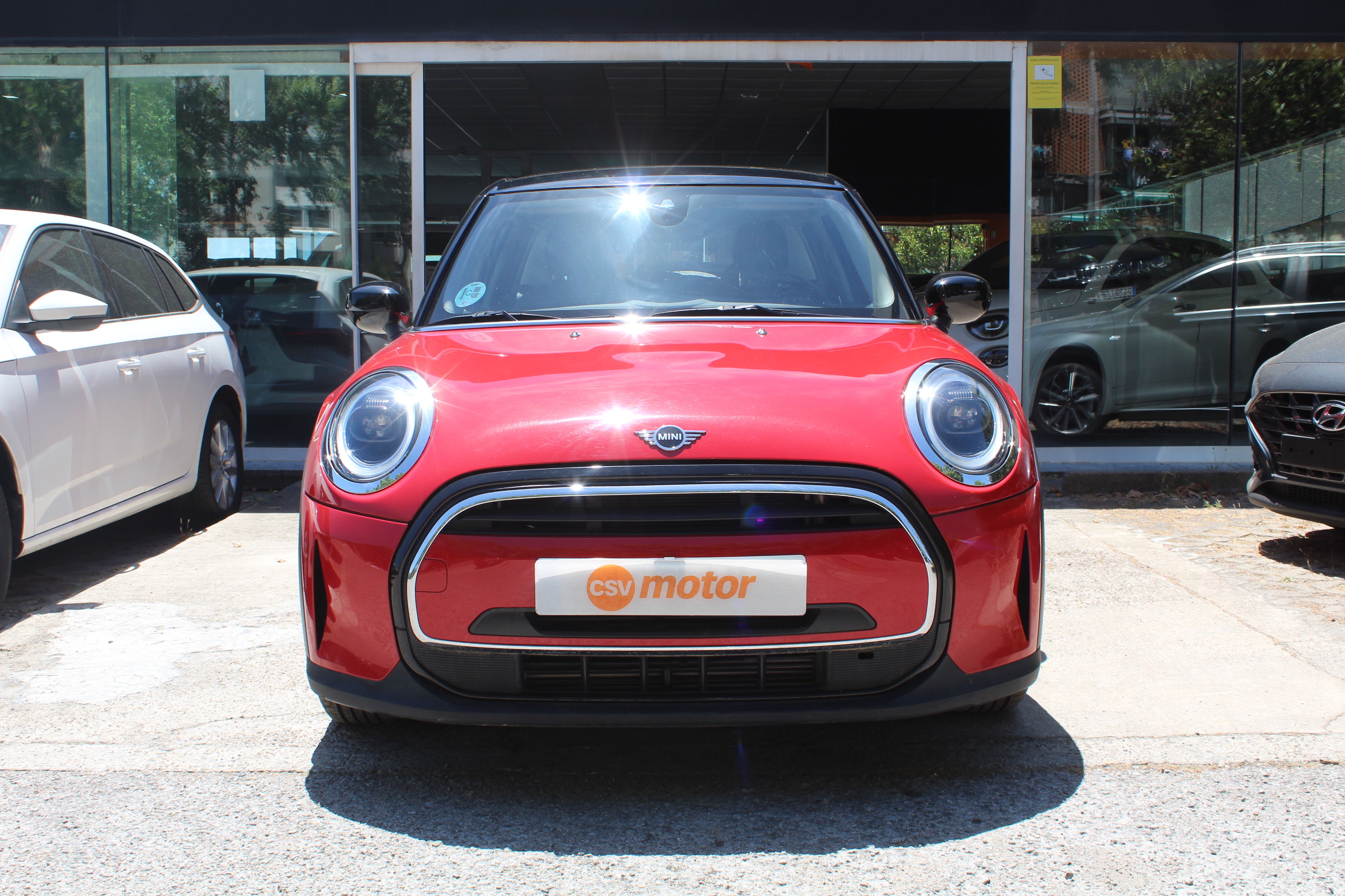 Salpicadero de Mini Mini 2023 · foto real CSV Motor