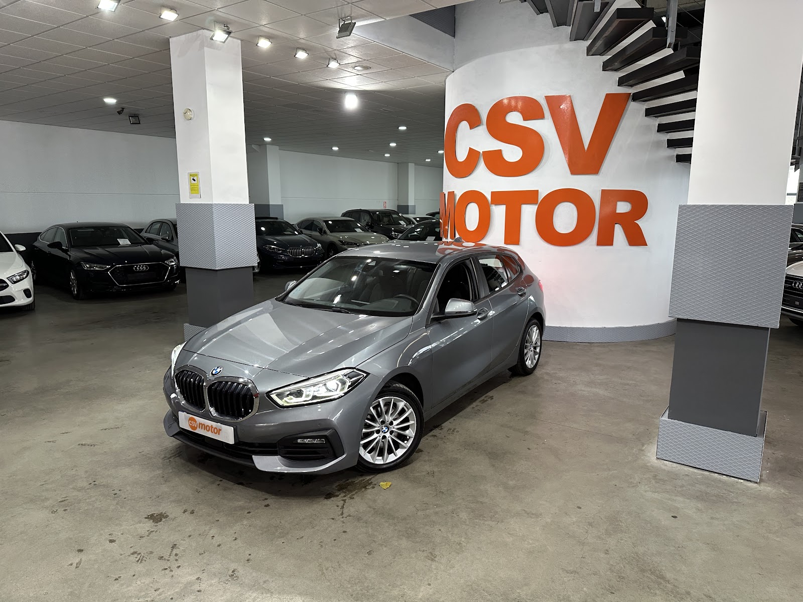 Salpicadero de Bmw Serie 1 2023 · foto real CSV Motor