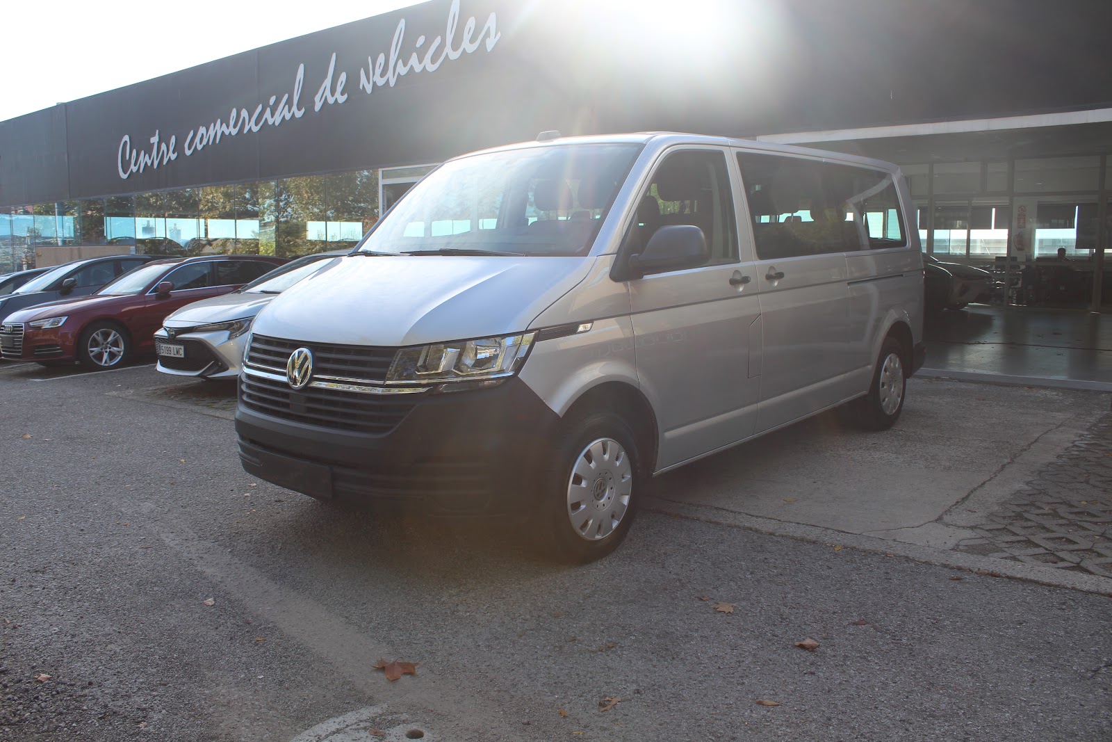 VOLKSWAGEN TRANSPORTER 2.0 TDI 110 COMBI L2