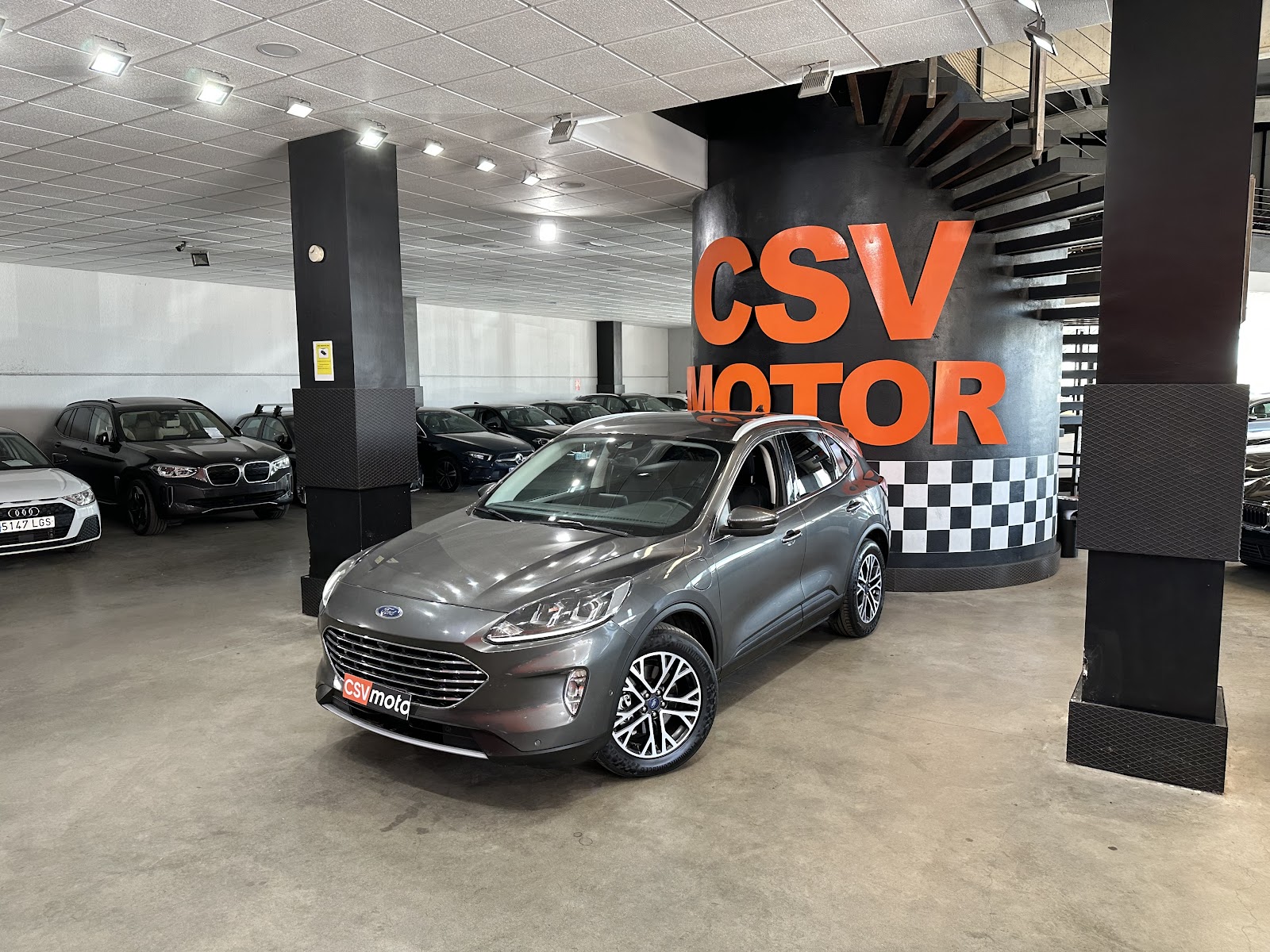 Maletero de Ford Kuga 2021 · foto real CSV Motor