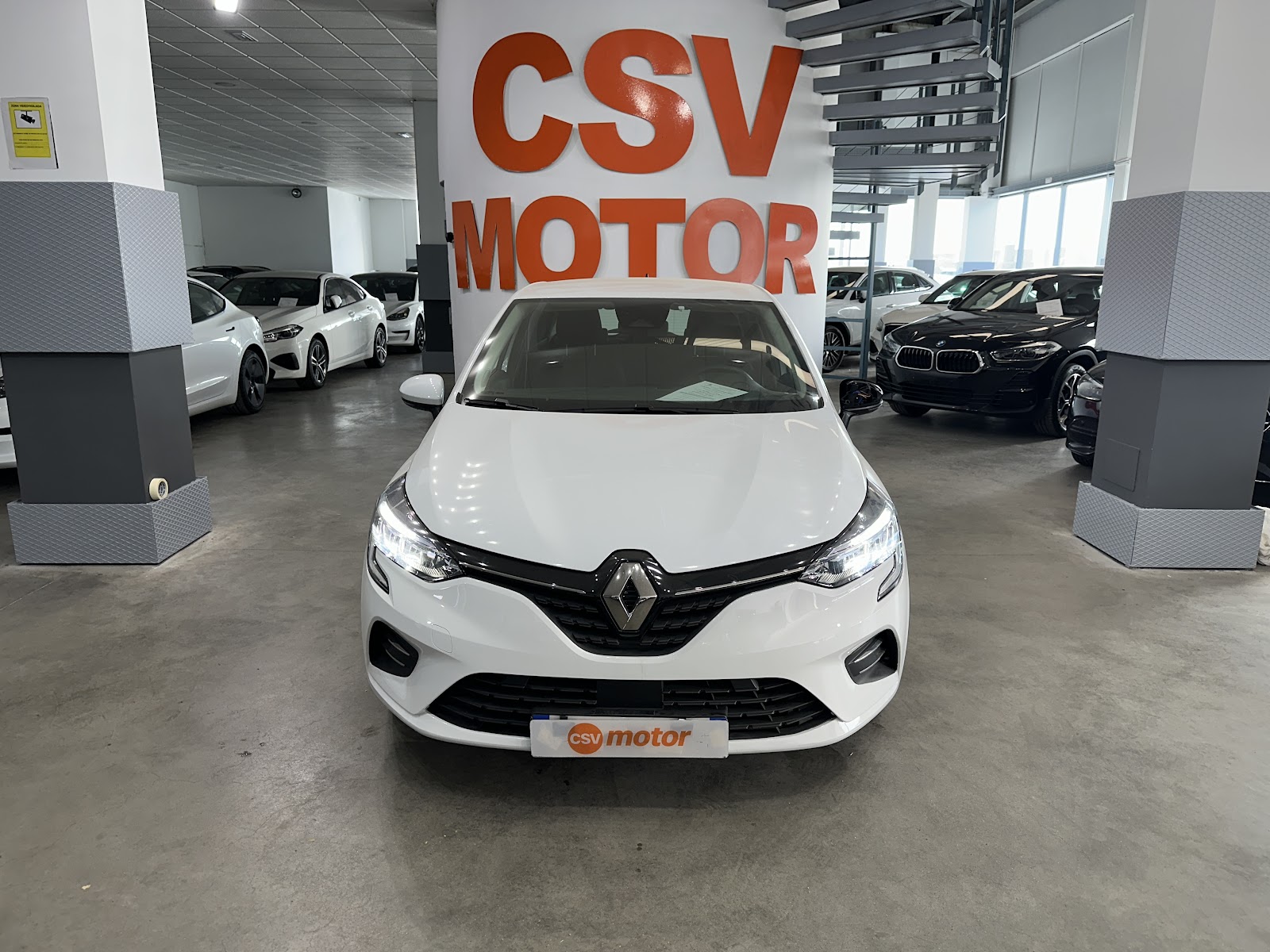 RENAULT CLIO 1.6 E-TECH 140 BUSINESS AUTO