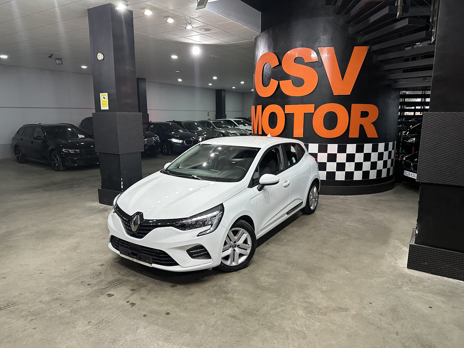 RENAULT CLIO 1.6 E-TECH 140 BUSINESS AUTO