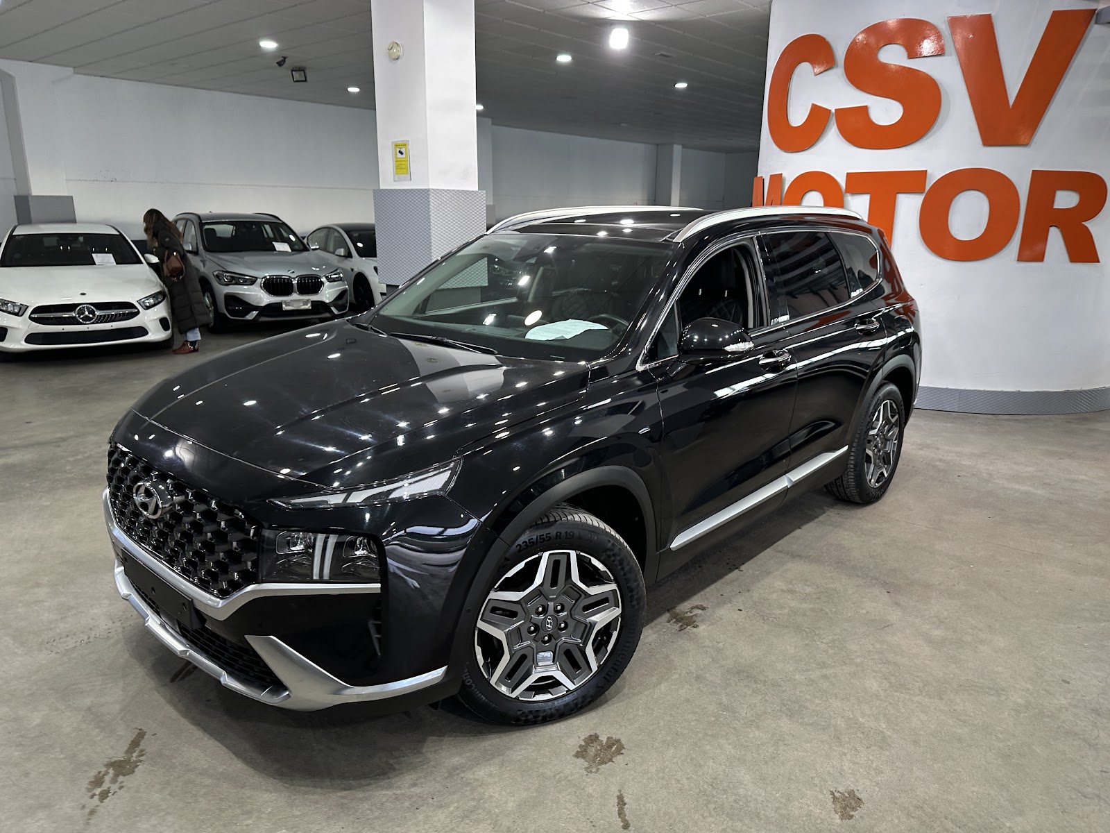 Exterior de Hyundai Santa Fe 2023 · foto real CSV Motor