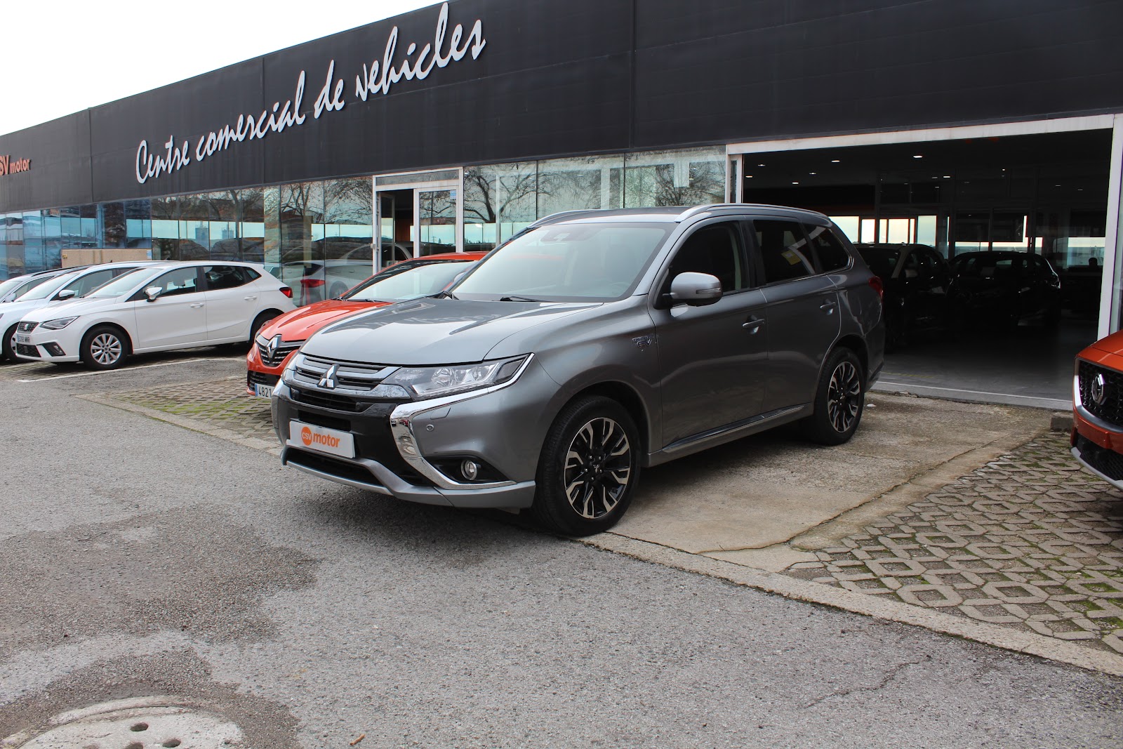 Exterior de Mitsubishi Outlander 2017 · foto real CSV Motor
