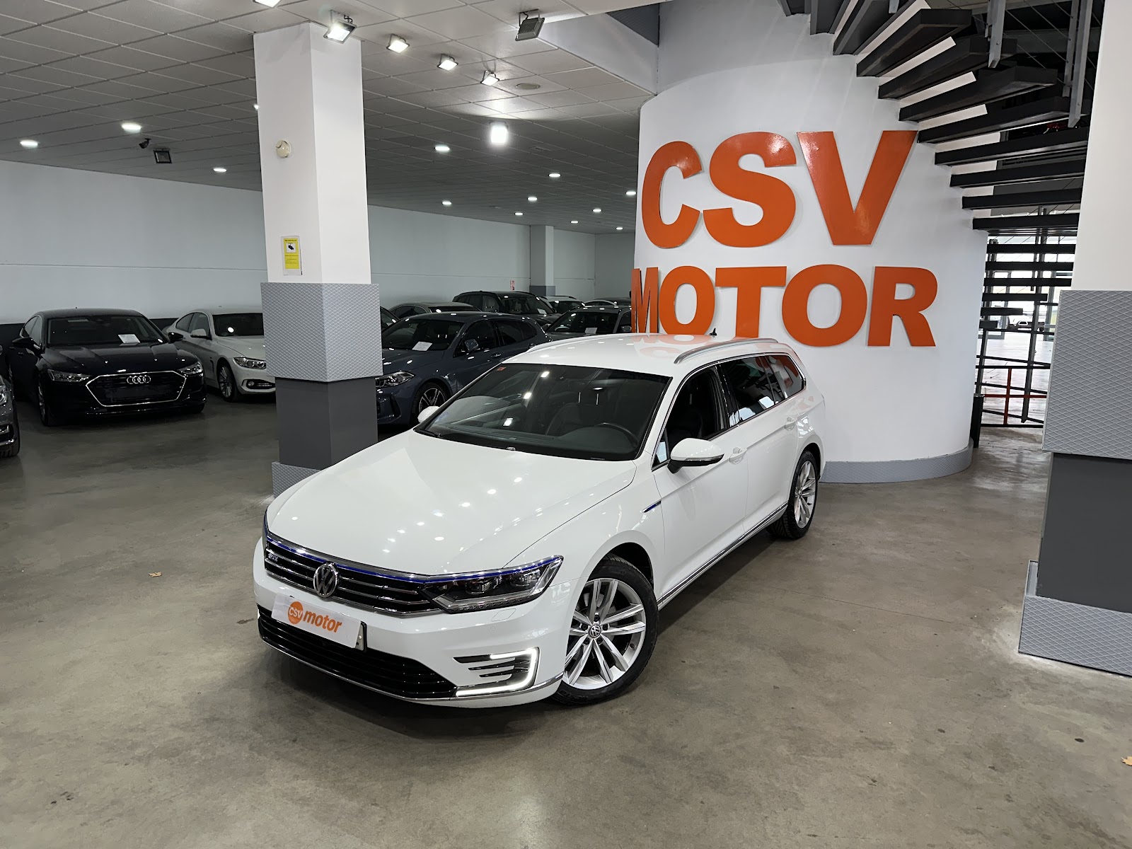 Volkswagen Passat 1.4Hybrid 218Cv Gte Familiar Executive entregado por CSV Motor en Valdefuentes