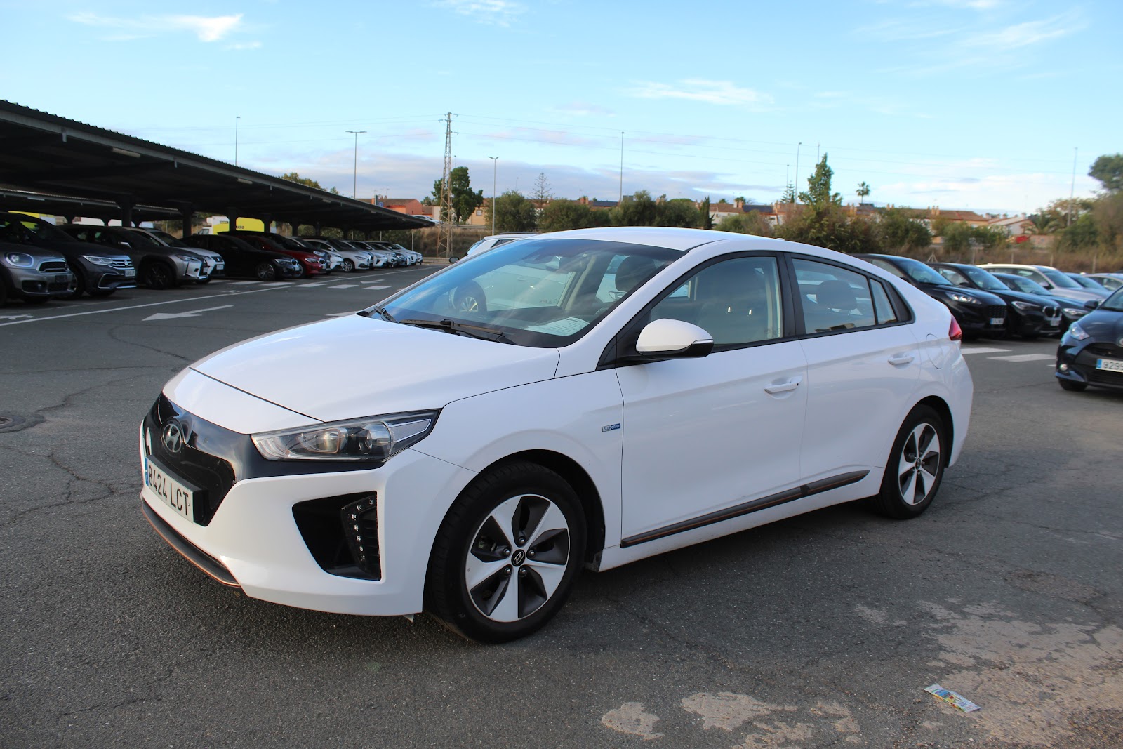 Hyundai Ioniq 120 28Kwh Eléctrico Style entregado por CSV Motor en Valdefuentes