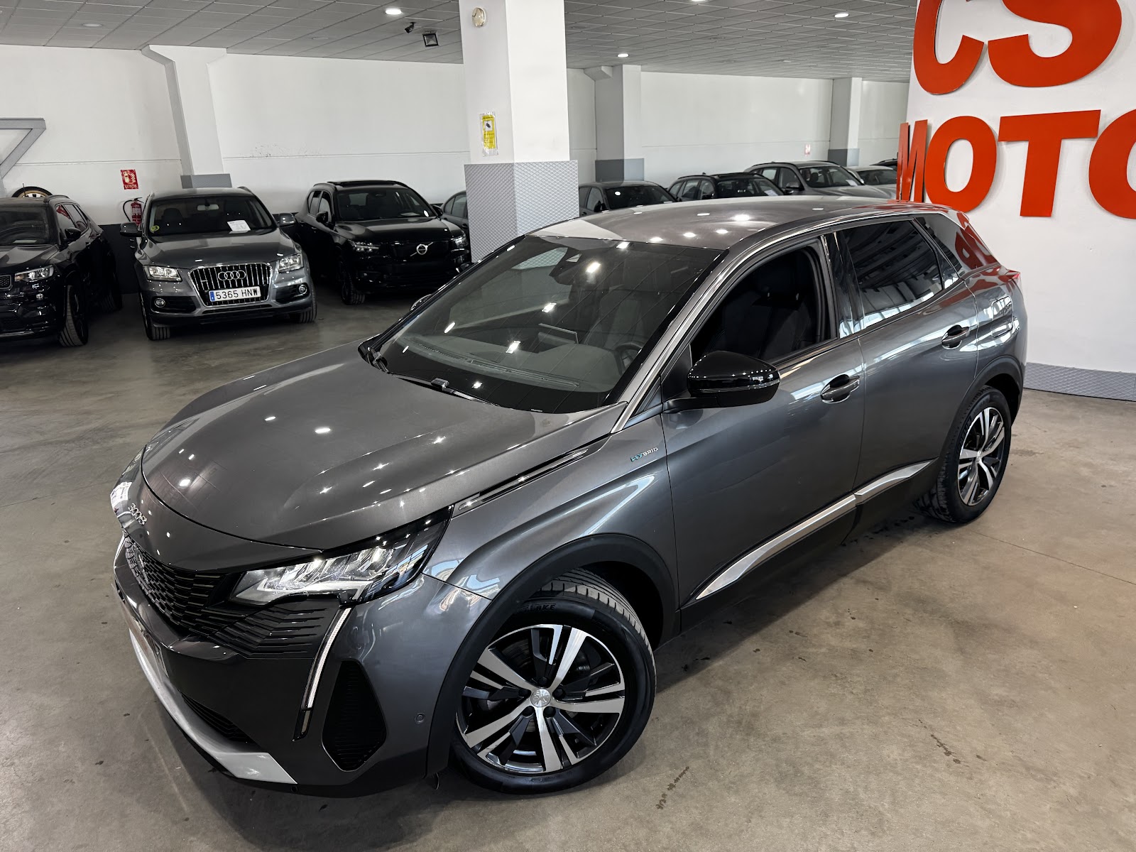 PEUGEOT 3008 1.6 PureTech Hybrid 225 Allure