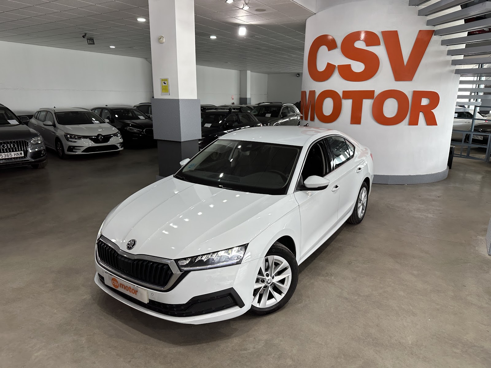 Skoda Octavia 2.0 Tdi 115Cv Ambition entregado por CSV Motor en Valdefuentes