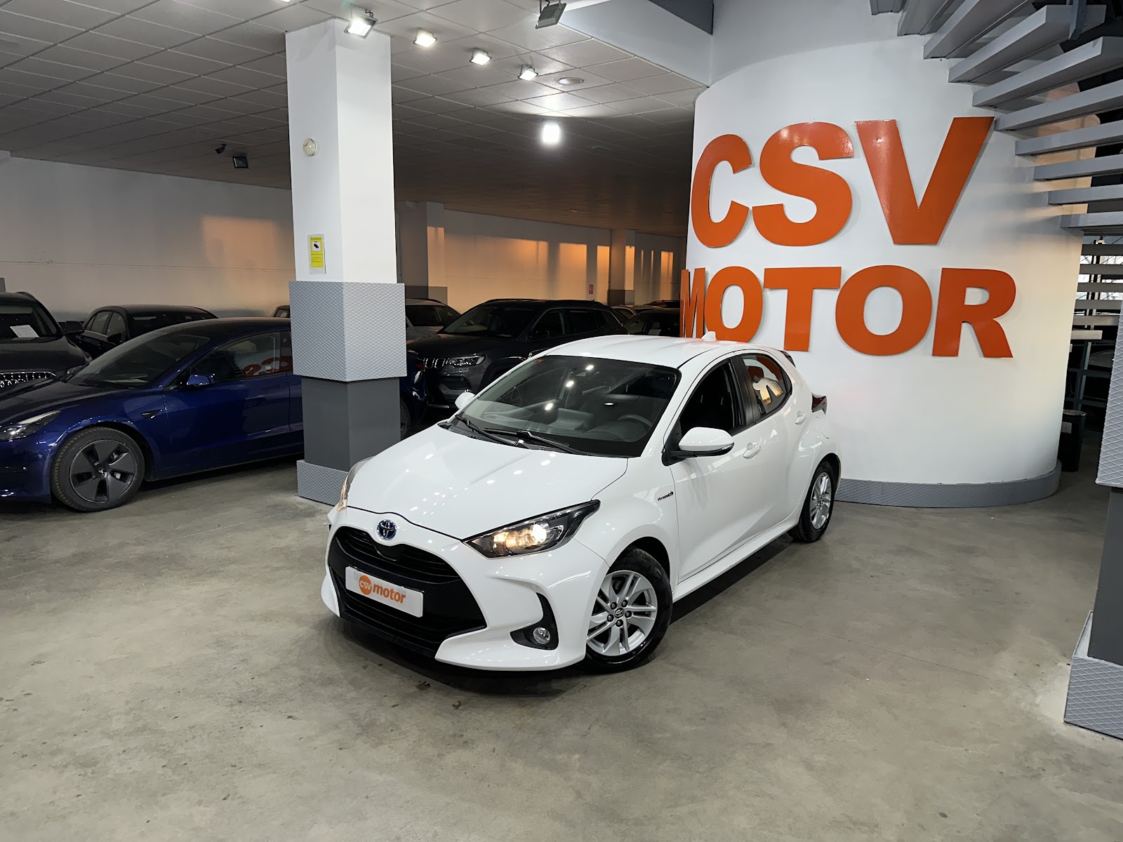 Toyota Yaris 1.5Hybrid 100Cv Business Plus 1.5Hybrid 100Cv Business Plus entregado por CSV Motor en Valdefuentes