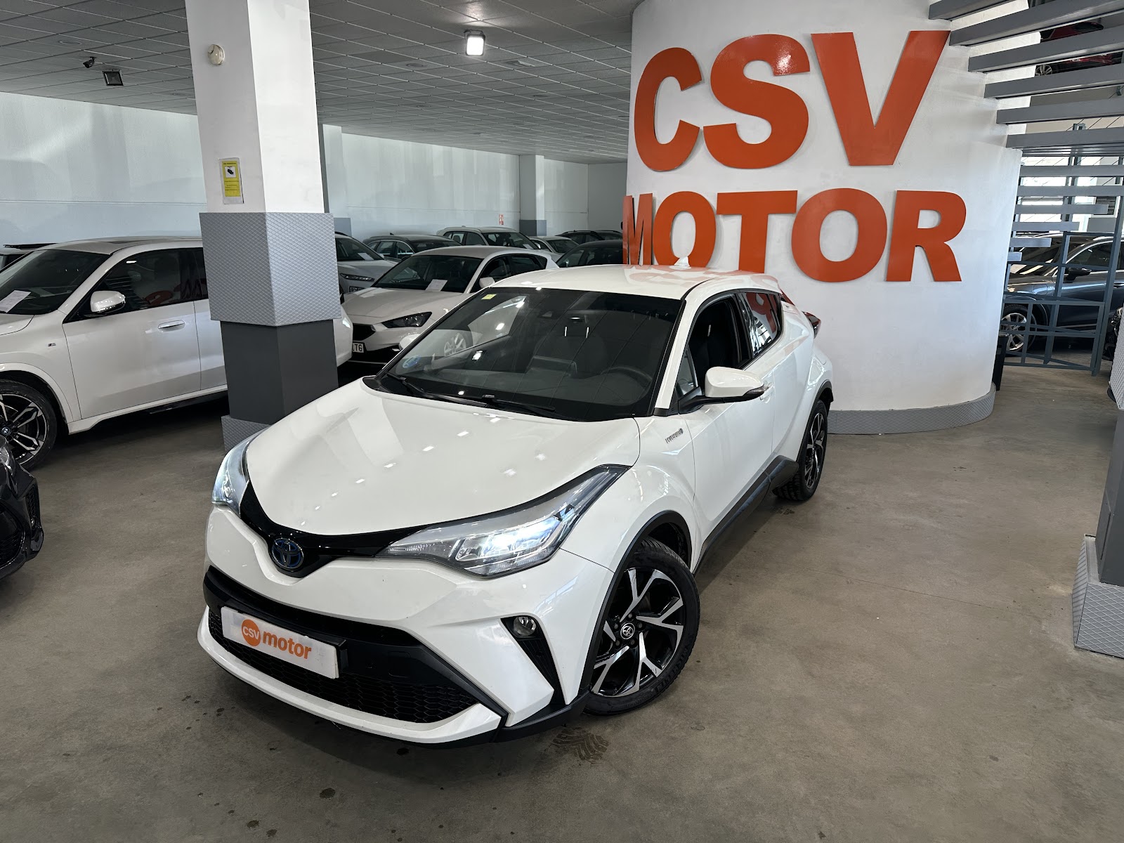 Toyota C-Hr 1.8 Hybrid 122 Advance entregado por CSV Motor en Valdefuentes