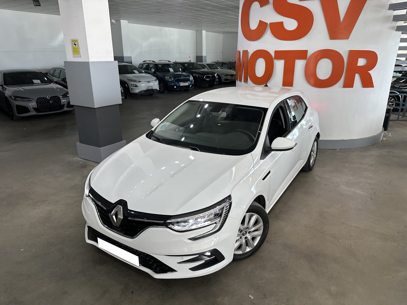 Interior de Renault Megane 2022 · foto real CSV Motor