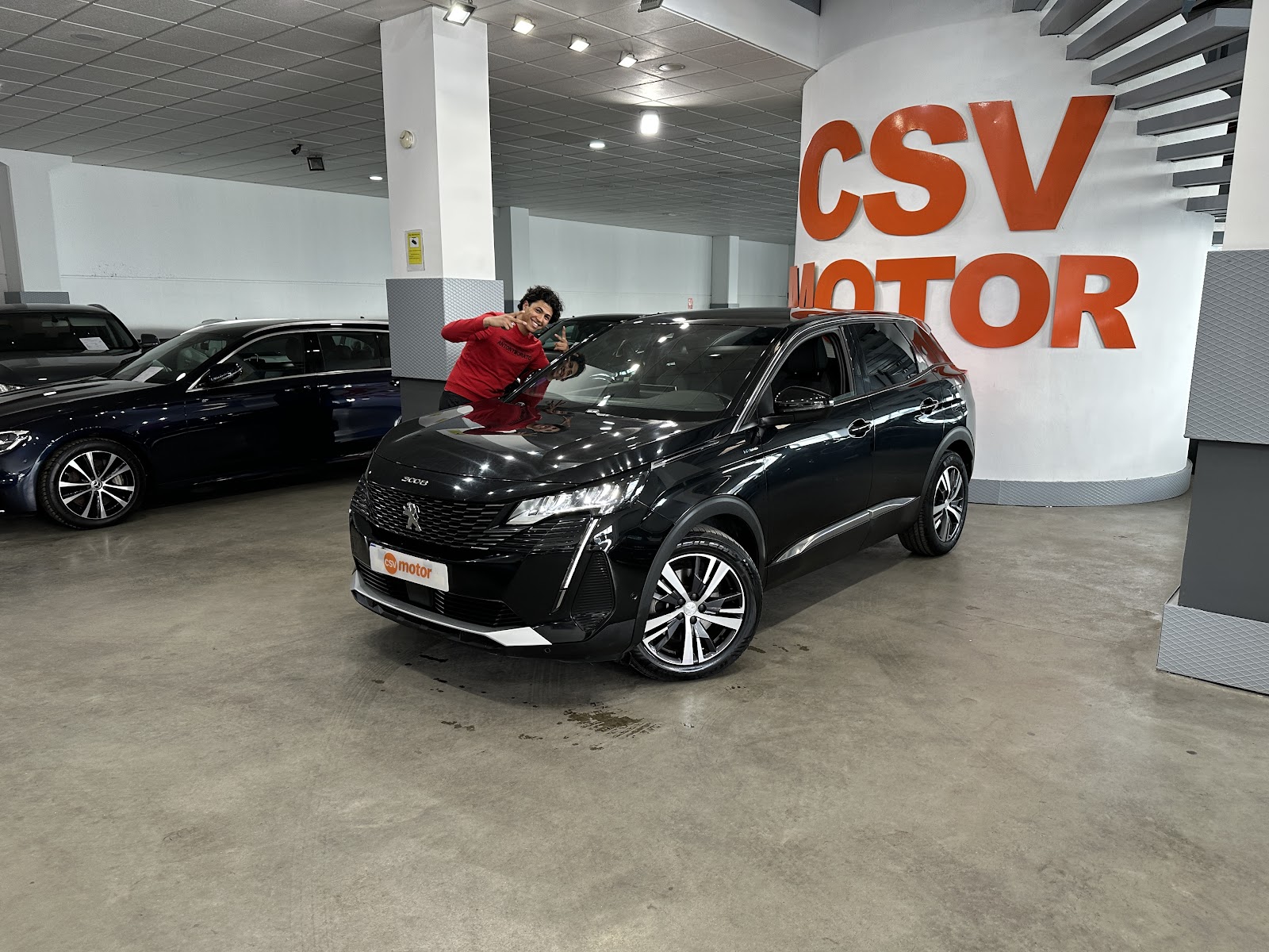 Peugeot 3008 1.6Hybrid 225Cv Allure Pack 1.6Hybrid 225Cv Allure Pack entregado por CSV Motor en Valdefuentes