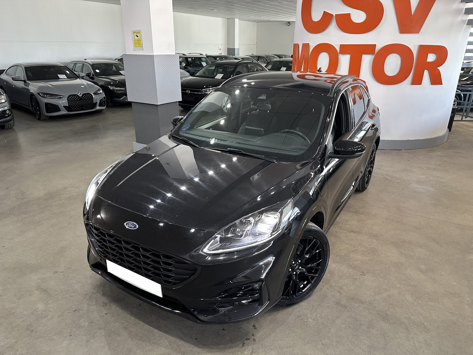 Maletero de Ford Kuga 2023 · foto real CSV Motor