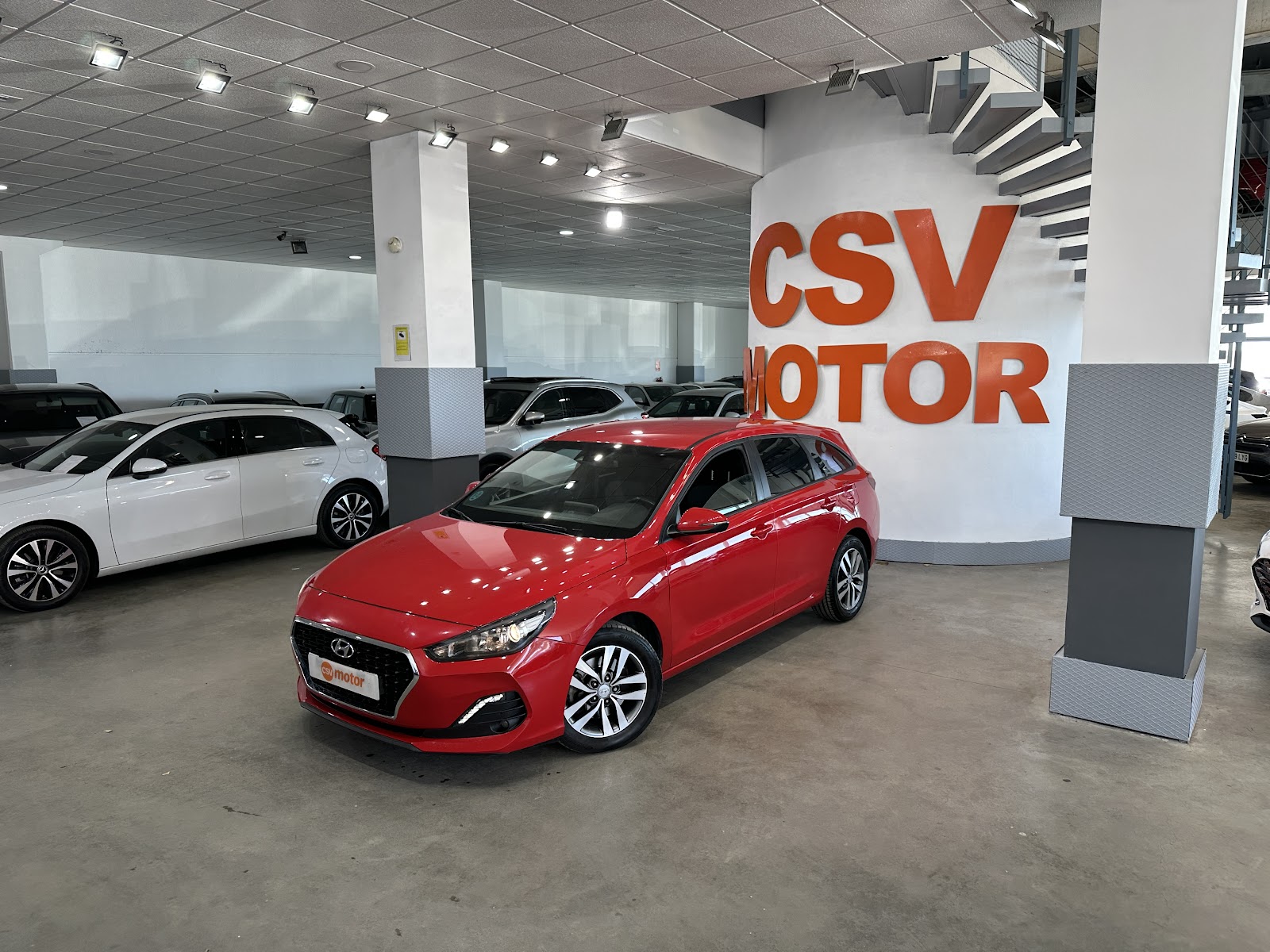 Interior de Hyundai I30 2019 · foto real CSV Motor