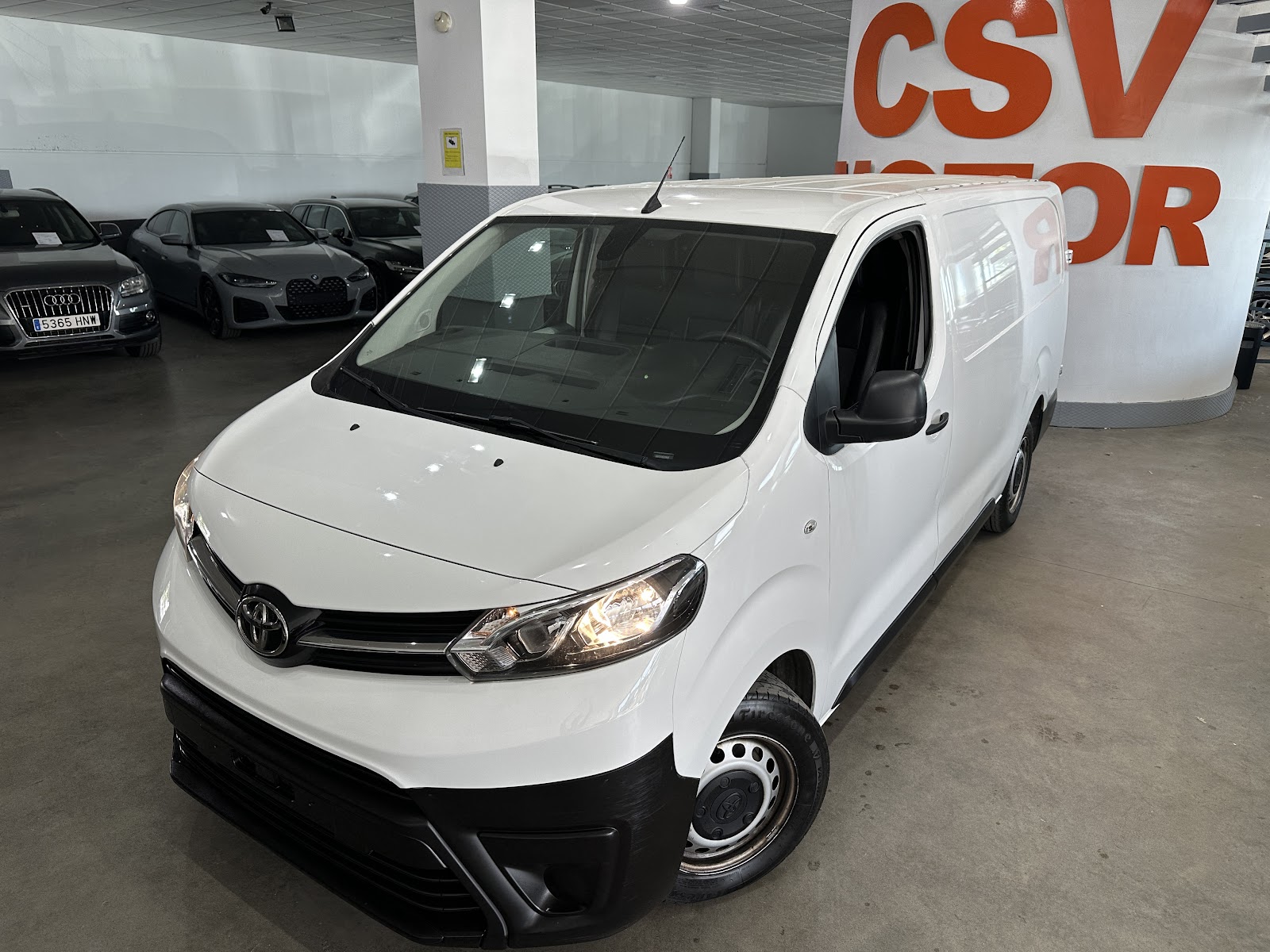 TOYOTA PROACE 2.0 BlueHDi 140 Business Shuttle