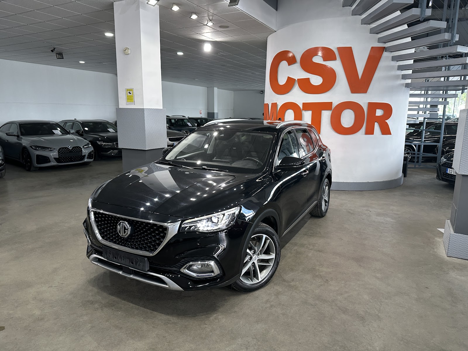 Exterior de Mg Ehs 2023 · foto real CSV Motor