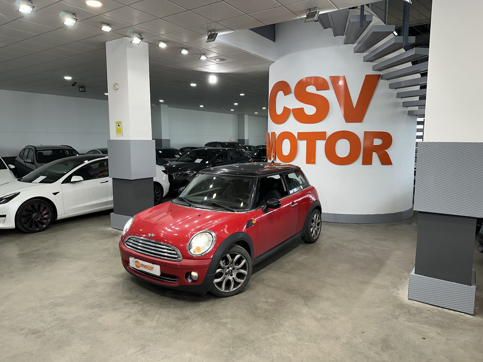 Mini Cooper One 1,6 120Cv 3P entregado por CSV Motor en Valdefuentes