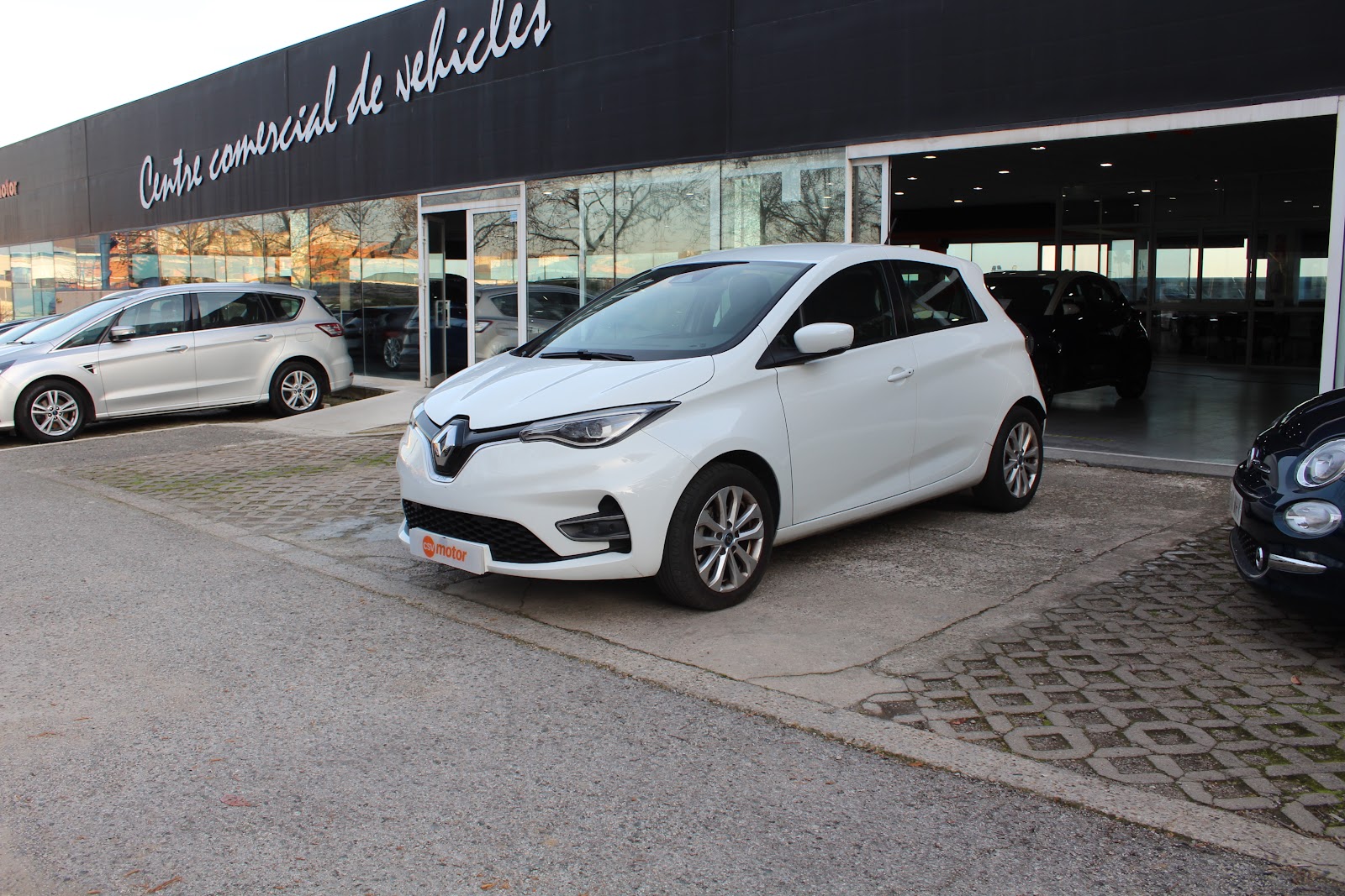 Renault Zoe Electrico 100% entregado por CSV Motor en Valdefuentes