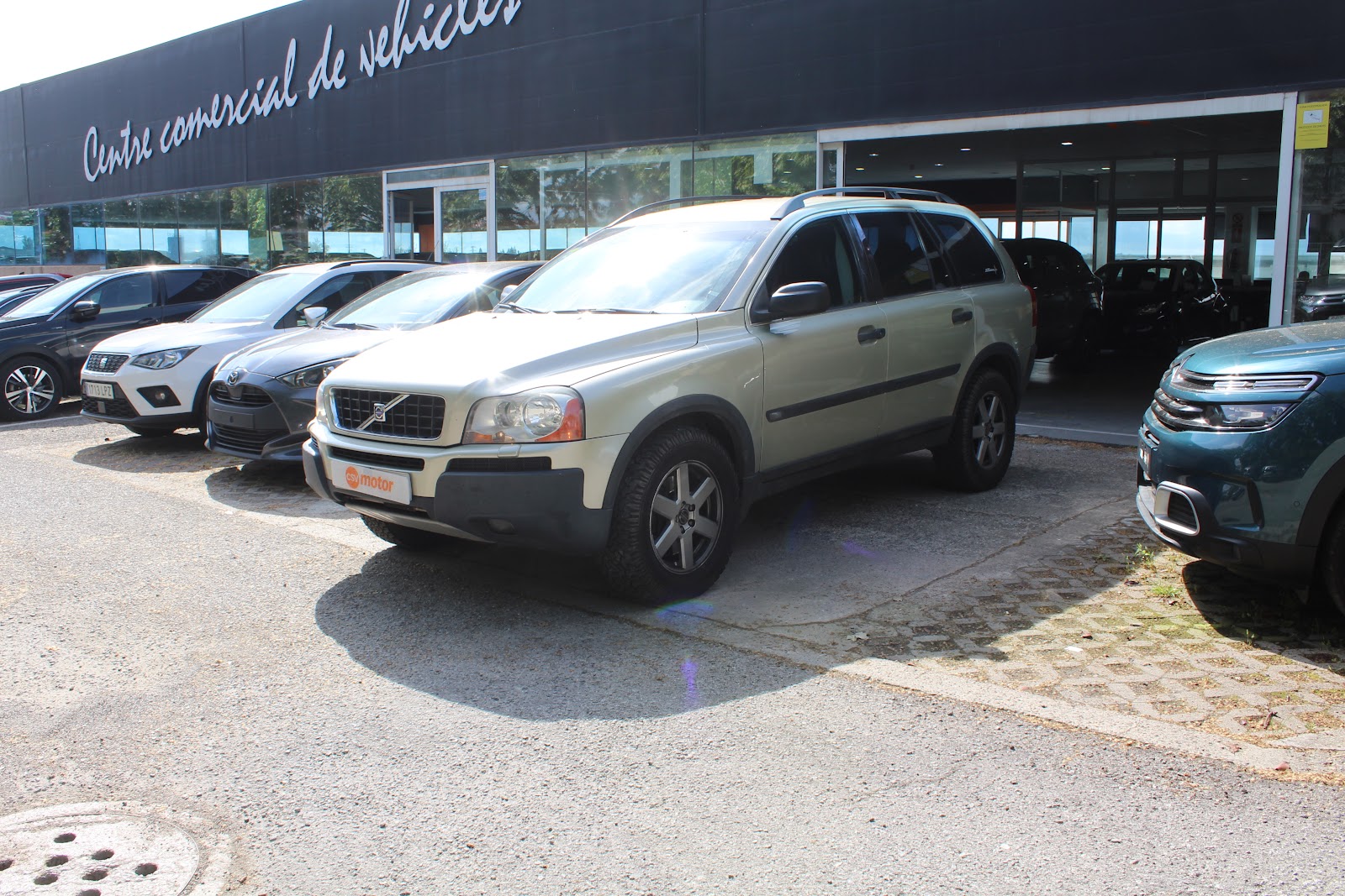 VOLVO XC90 2.4 D5 185 MOMENTUM