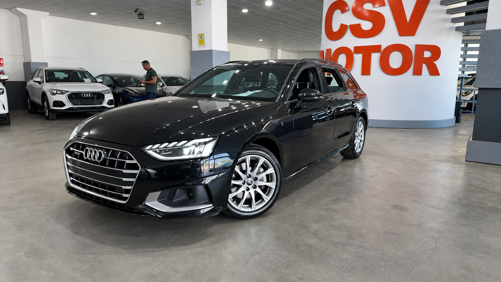 AUDI A4 2.0 TDI 204 QUATTRO S LINE