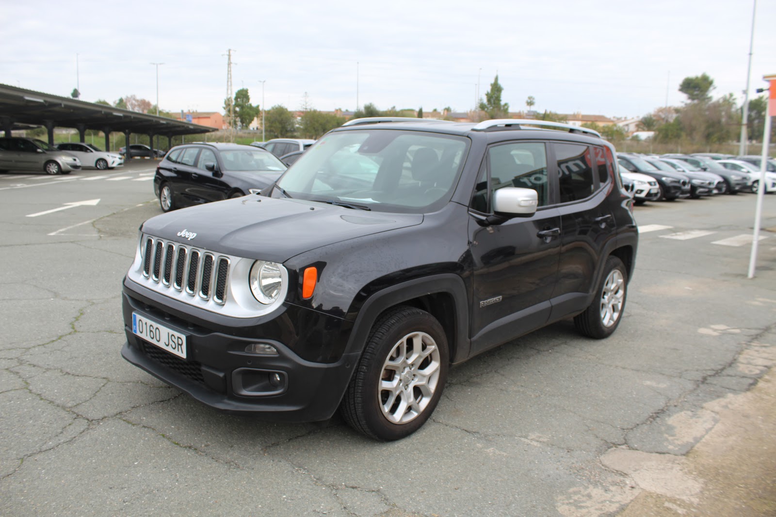 Maletero de Jeep Renegade 2016 · foto real CSV Motor