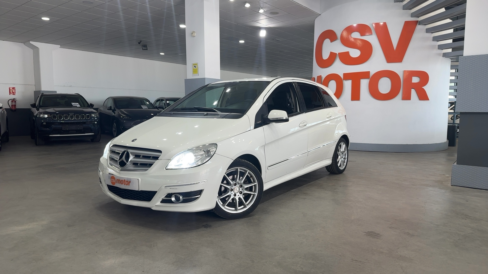 MERCEDES-BENZ CLASE B 180 D   109 CV