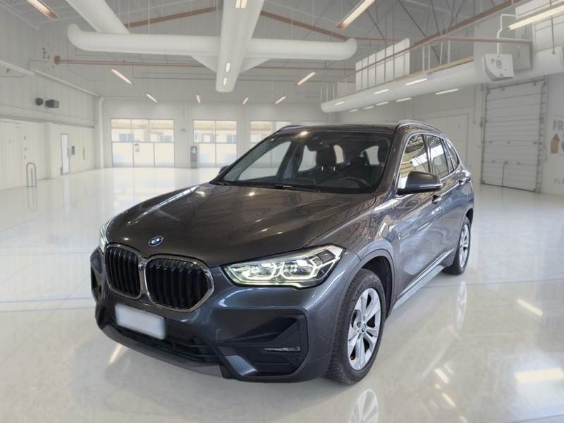 Foto 4 de BMW X1 2022 en venta en CSV Motor VALDEFUENTES · color Gris