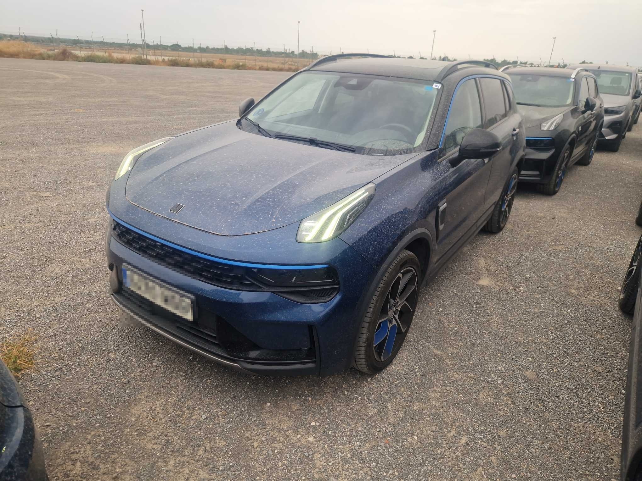 LYNK&CO 01