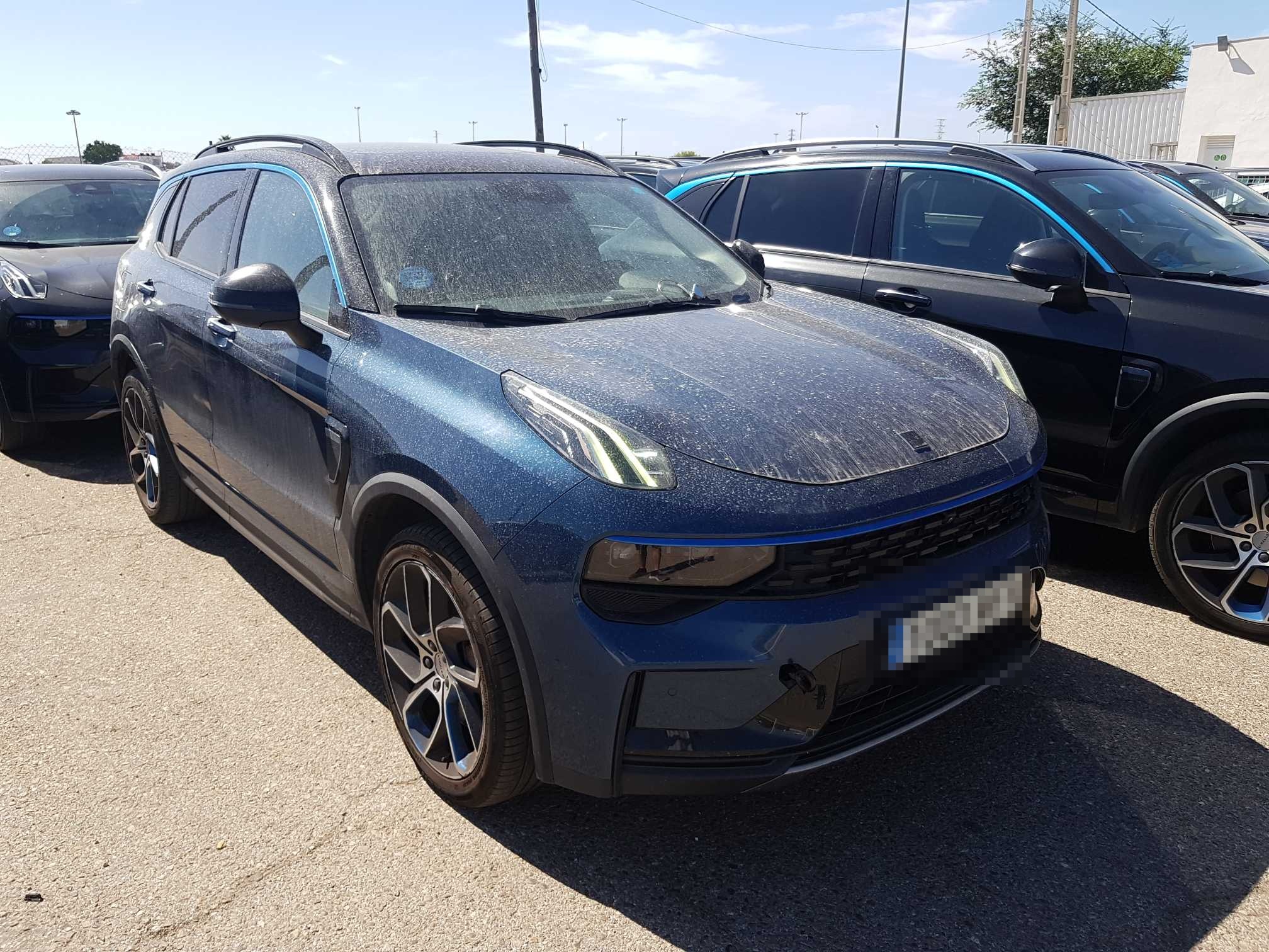 LYNK&CO 01
