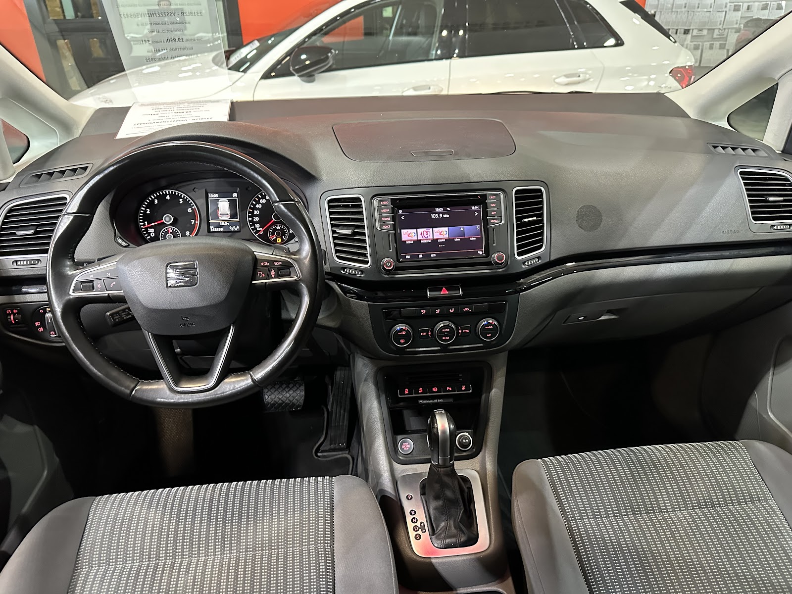 Foto 12 de SEAT ALHAMBRA 2022 en venta en CSV Motor VALDEFUENTES