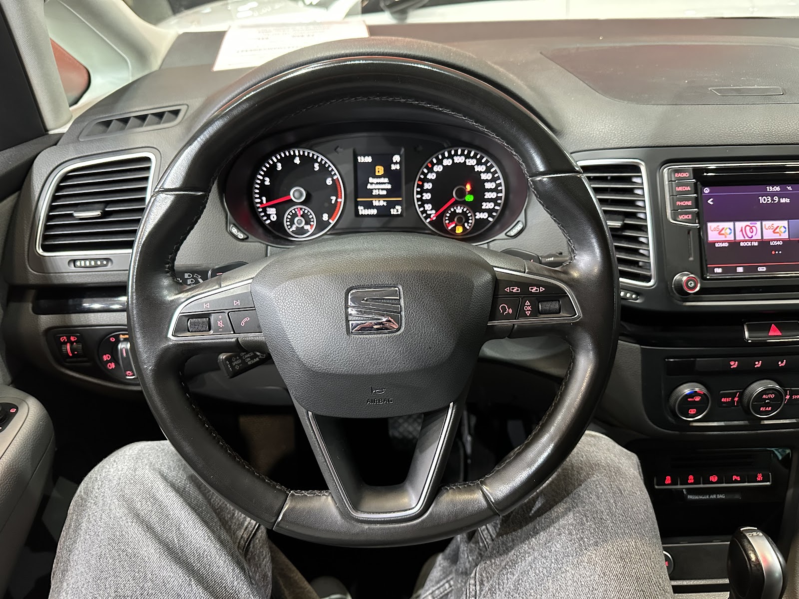 Foto 17 de SEAT ALHAMBRA 2022 en venta en CSV Motor VALDEFUENTES
