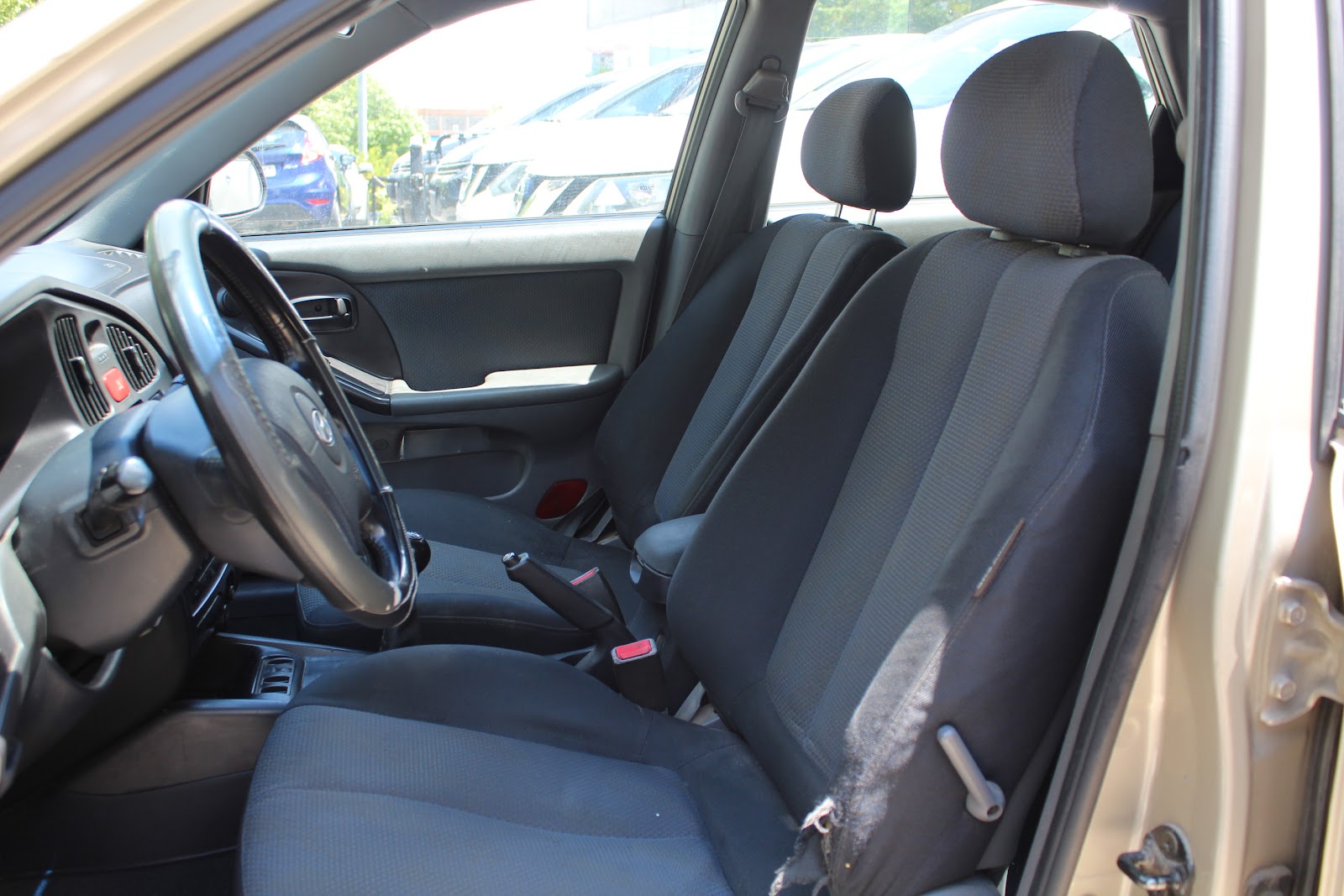 Foto 9 de HYUNDAI ELANTRA 2028 en venta en CSV Motor VALDEFUENTES
