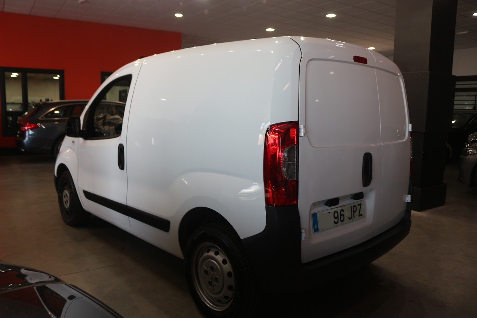 Foto 3 de PEUGEOT BIPPER 2016 en venta en CSV Motor VALDEFUENTES