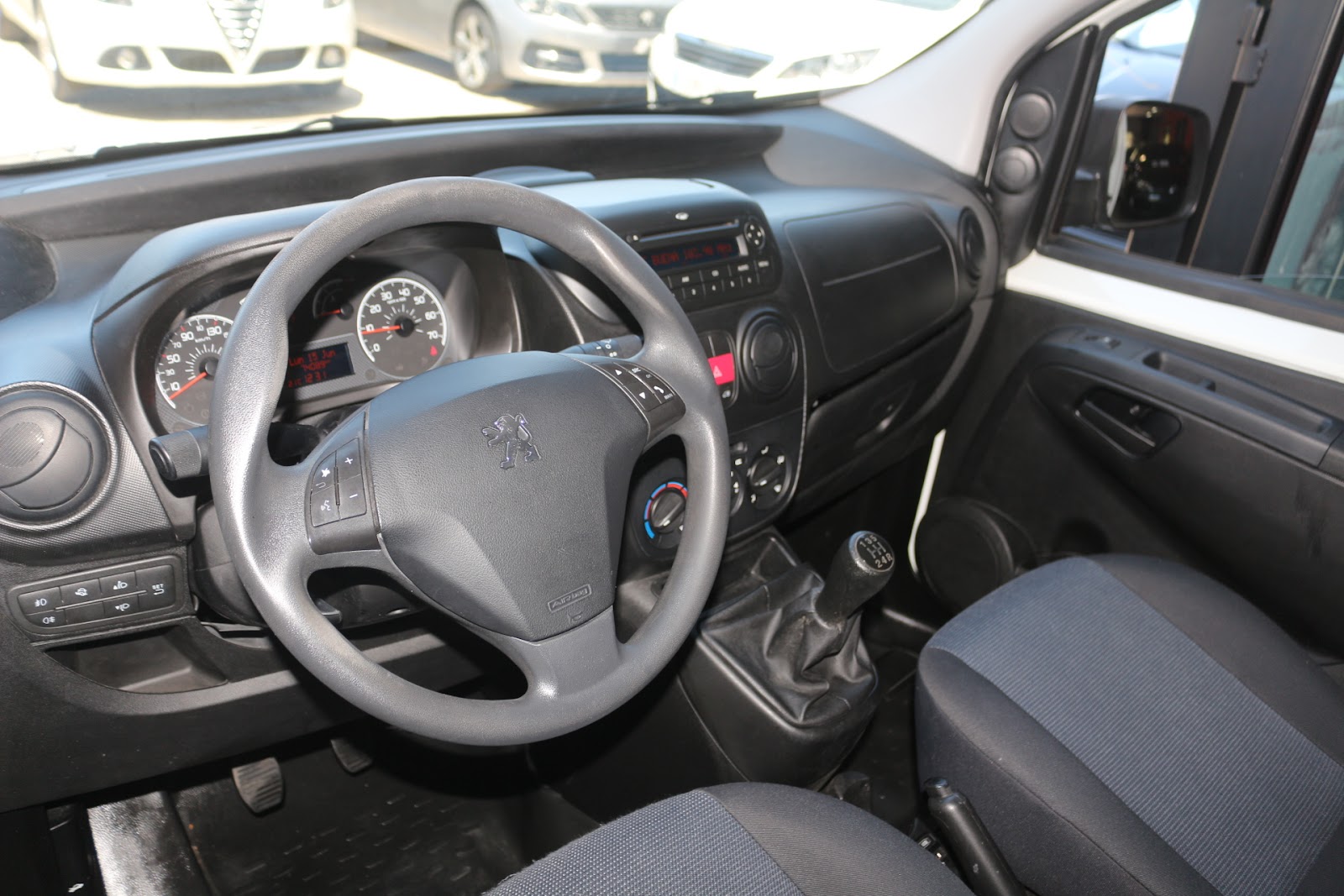 Foto 7 de PEUGEOT BIPPER 2016 en venta en CSV Motor VALDEFUENTES