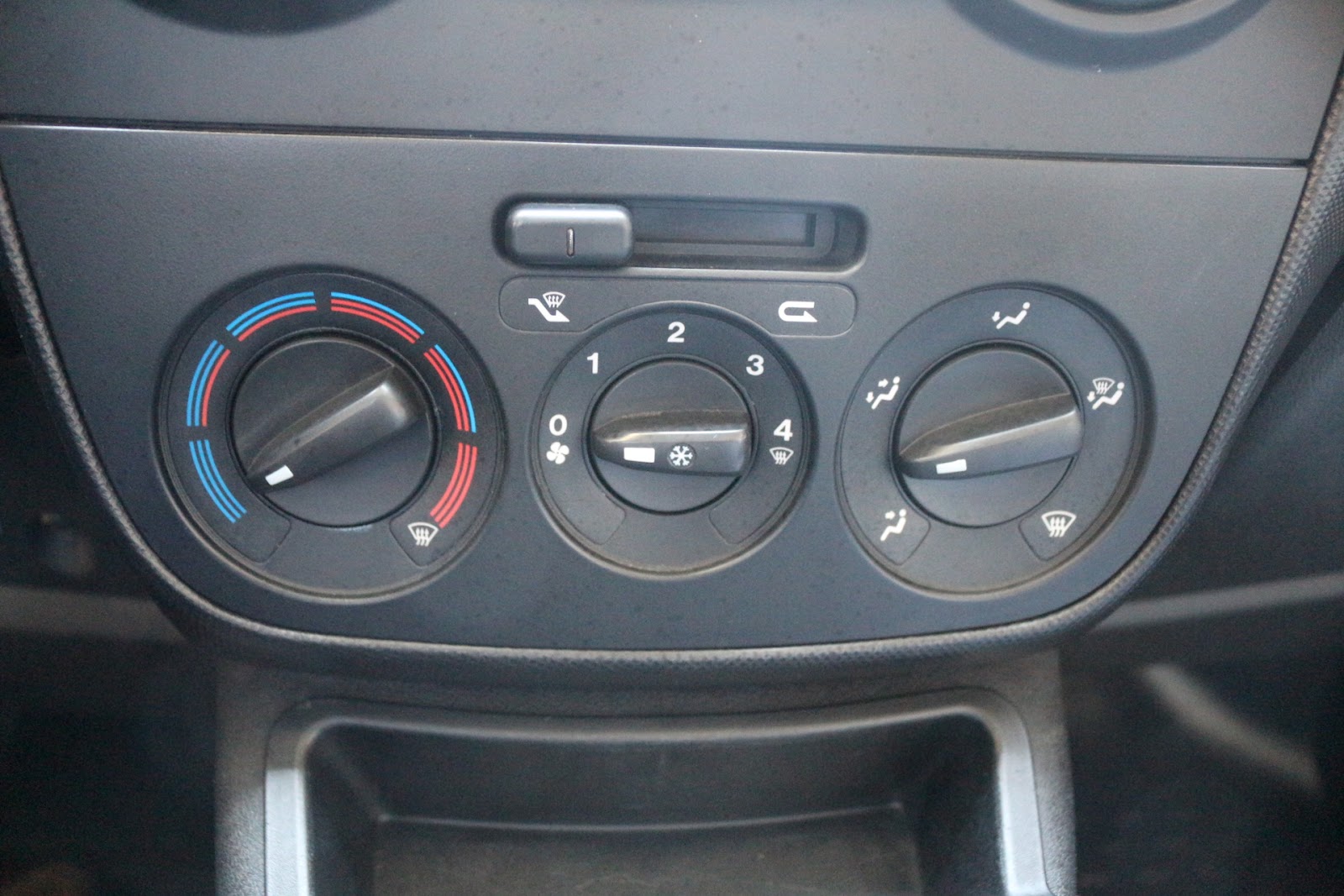 Foto 10 de PEUGEOT BIPPER 2016 en venta en CSV Motor VALDEFUENTES