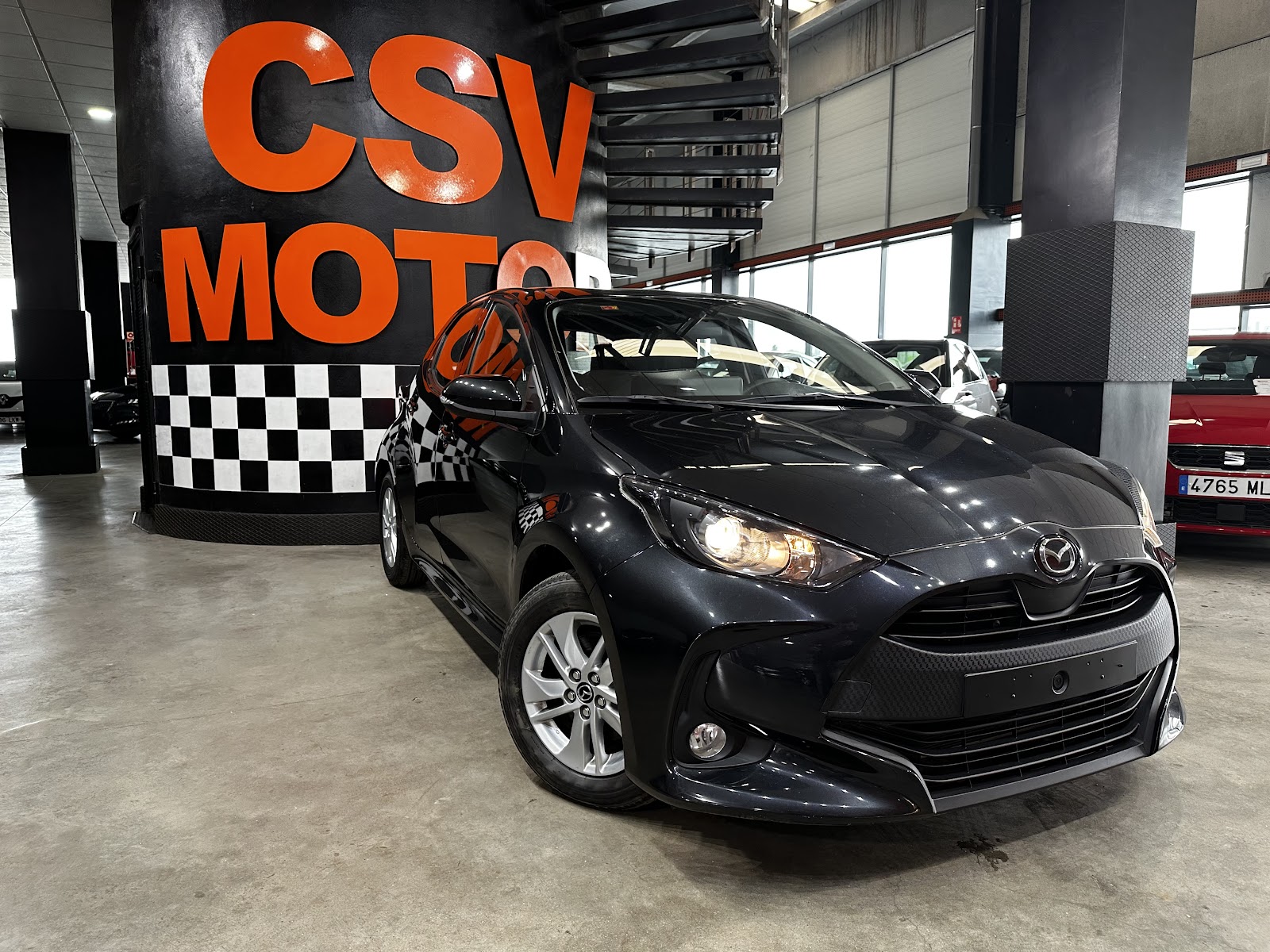 Foto 4 de MAZDA 2 2023 en venta en CSV Motor VALDEFUENTES