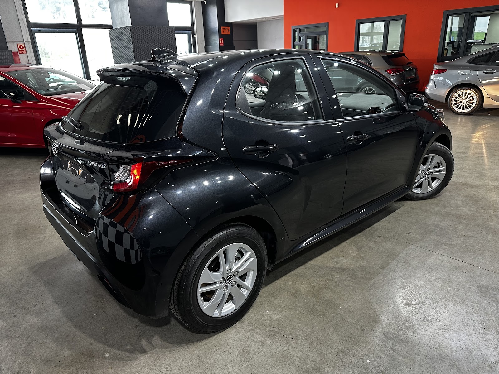 Foto 6 de MAZDA 2 2023 en venta en CSV Motor VALDEFUENTES