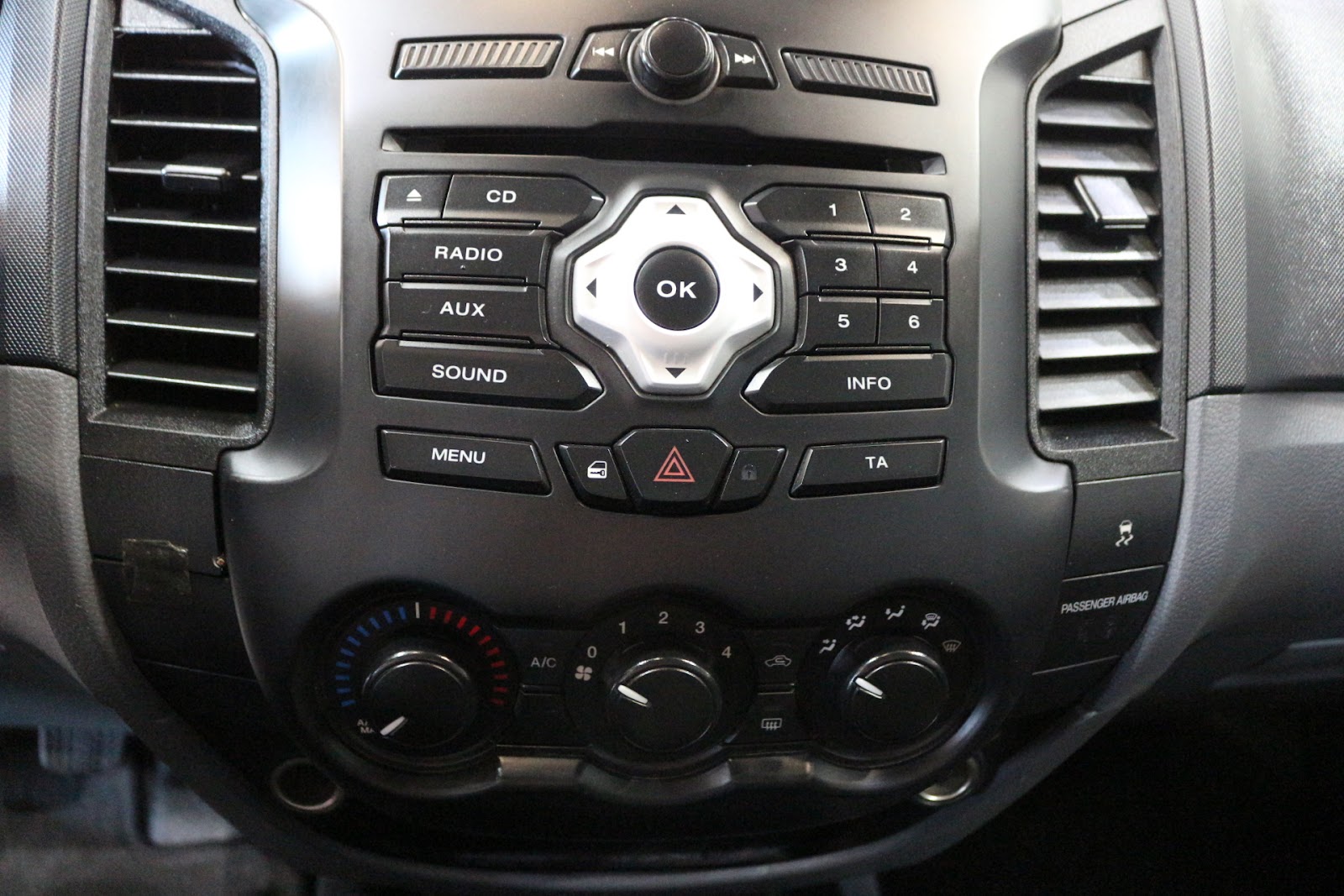 Foto 9 de FORD RANGER 2013 en venta en CSV Motor VALDEFUENTES