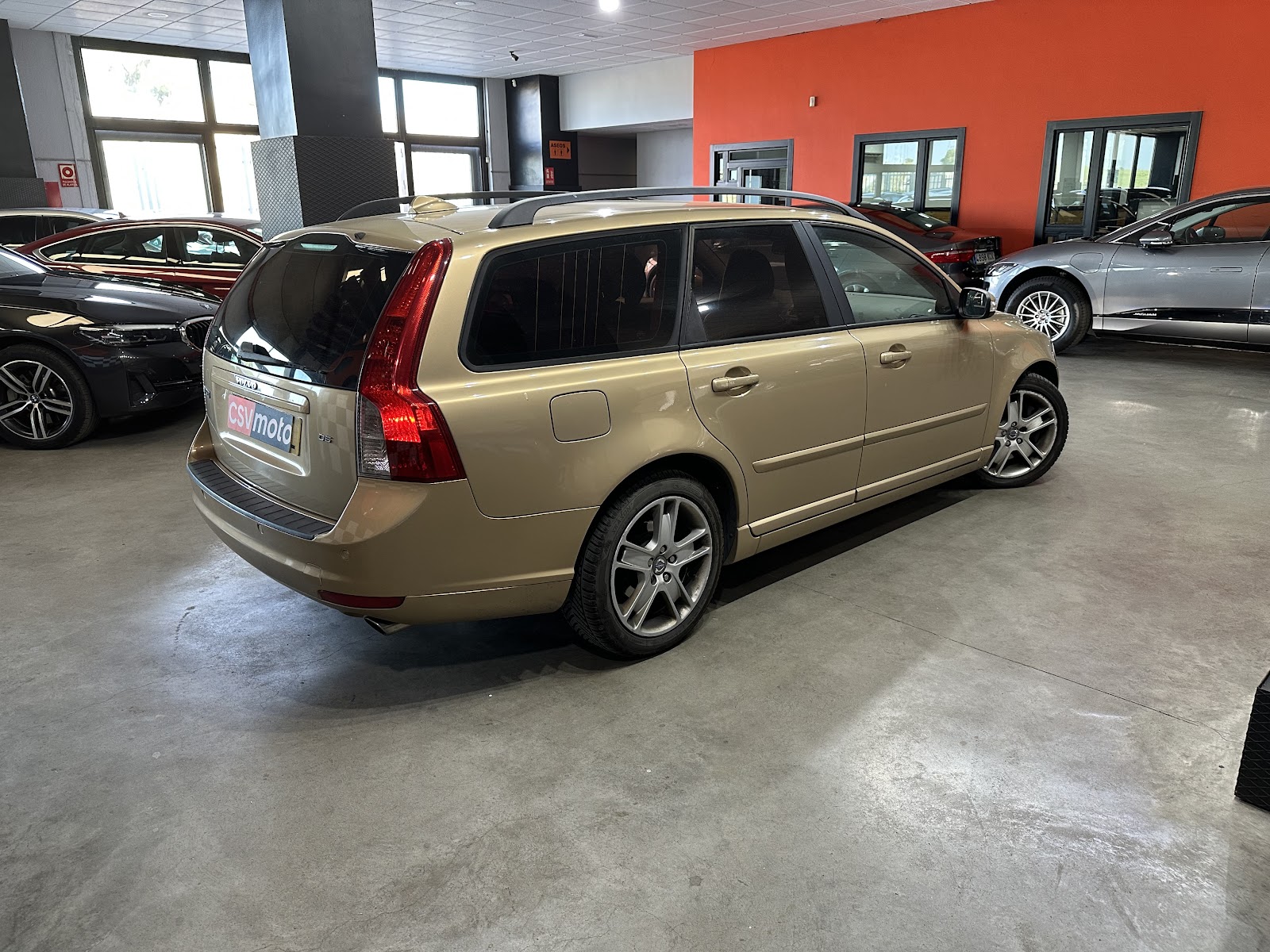 Foto 6 de VOLVO V50 2008 en venta en CSV Motor VALDEFUENTES