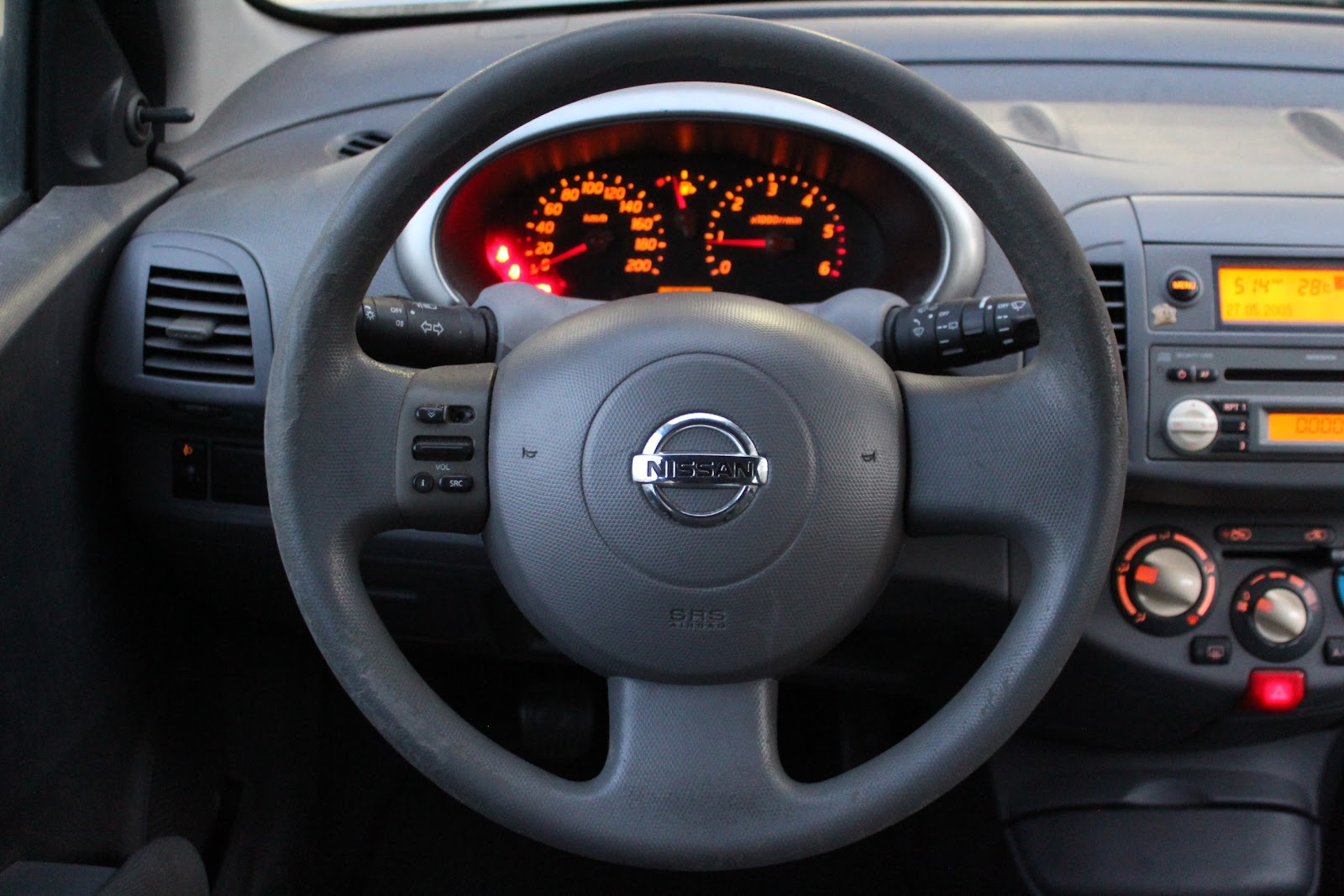 Foto 11 de NISSAN MICRA 2003 en venta en CSV Motor VALDEFUENTES