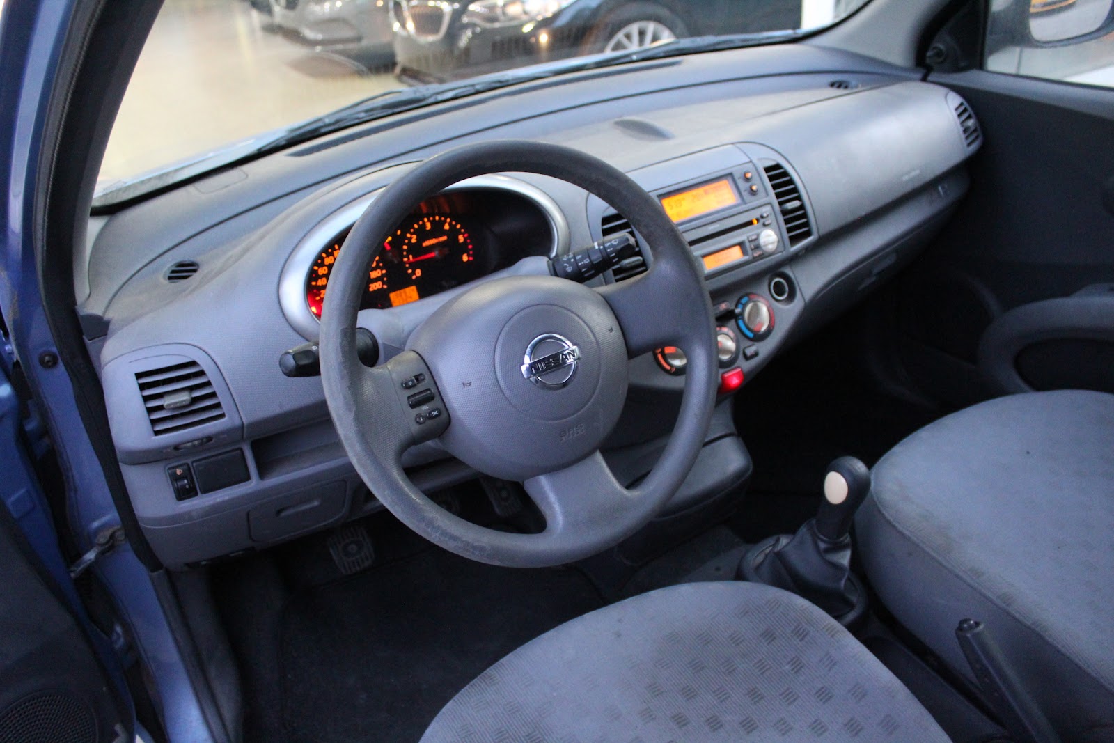 Foto 8 de NISSAN MICRA 2003 en venta en CSV Motor VALDEFUENTES