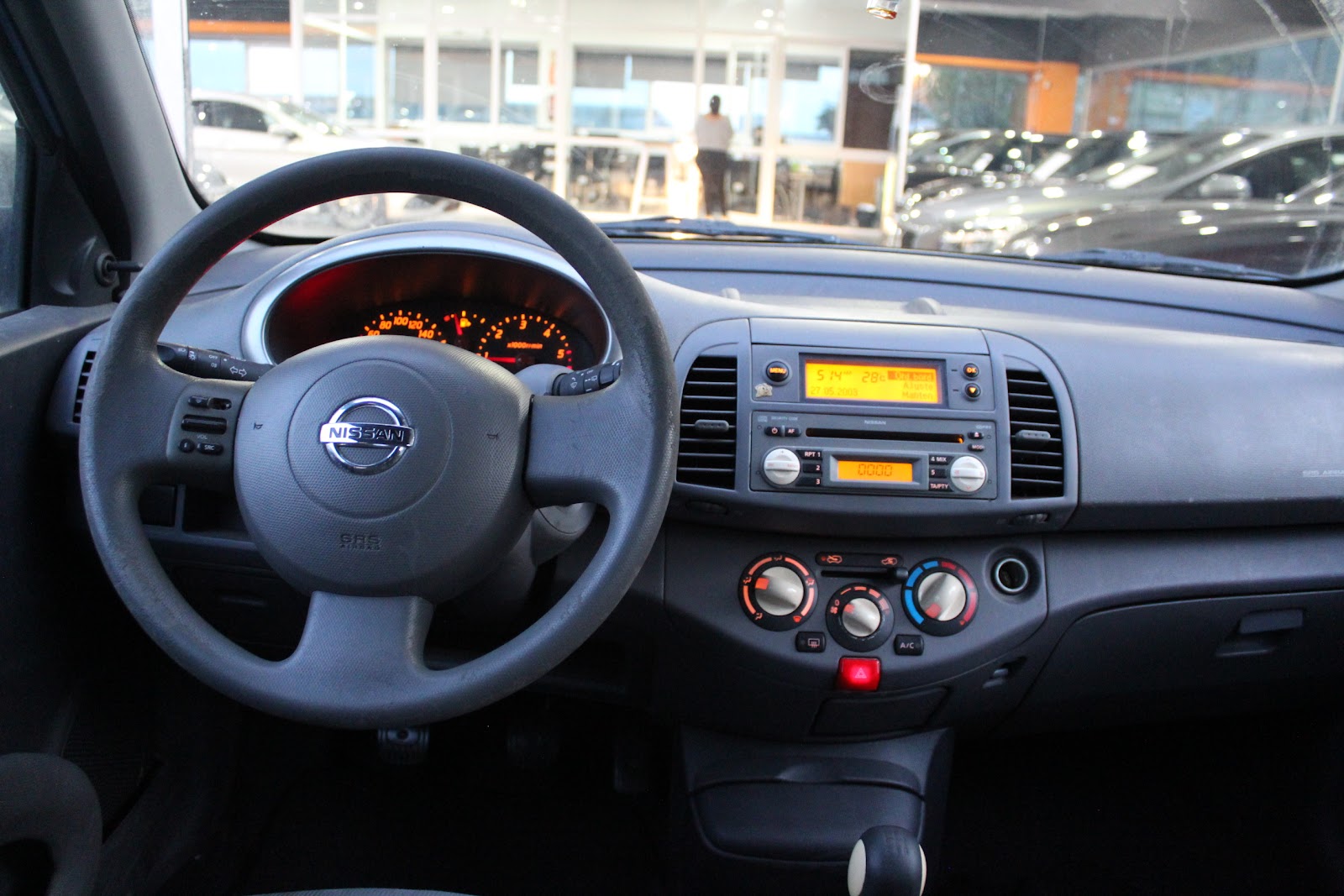 Foto 10 de NISSAN MICRA 2003 en venta en CSV Motor VALDEFUENTES