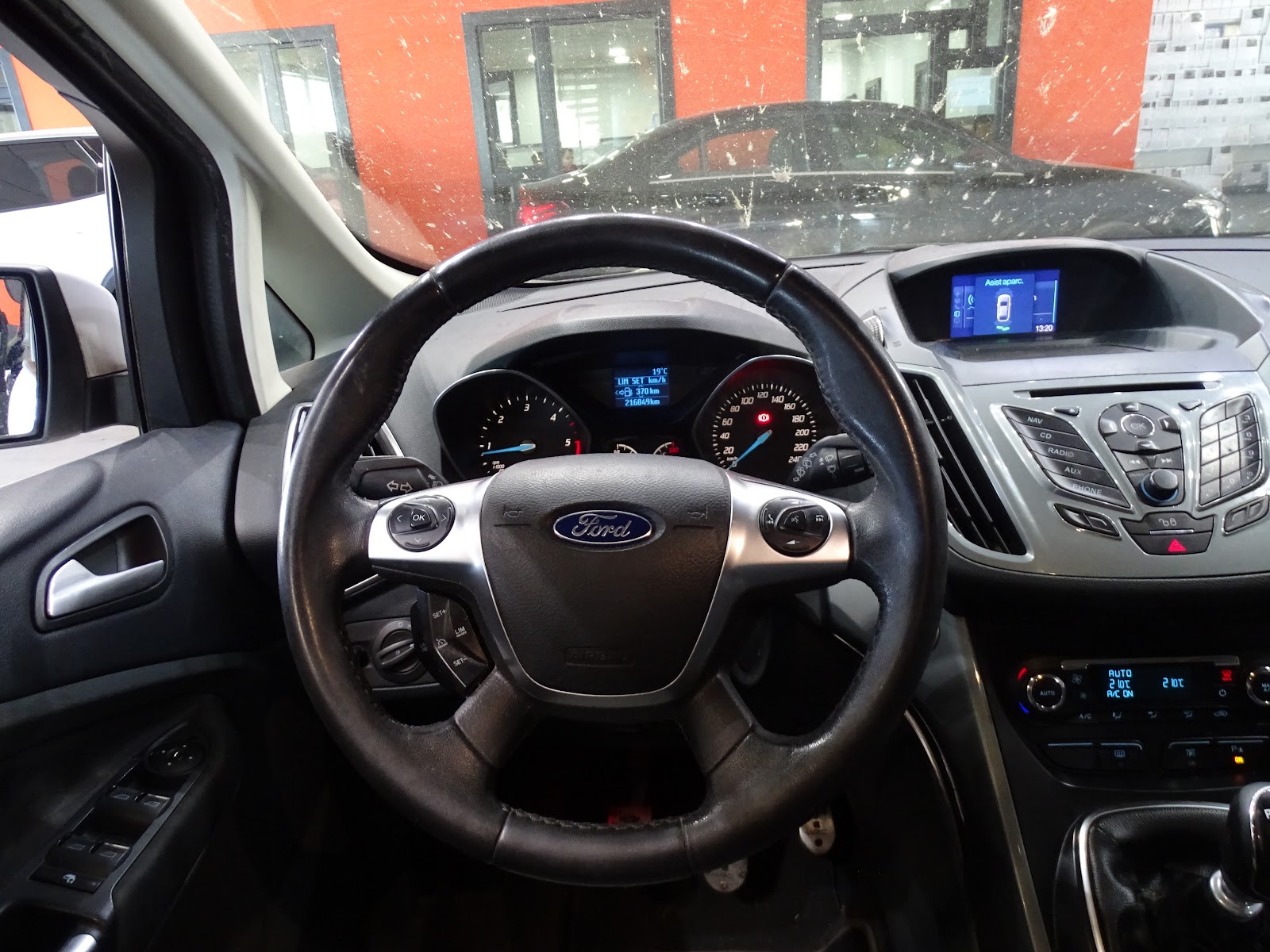 Foto 11 de FORD GRAND C MAX 2023 en venta en CSV Motor