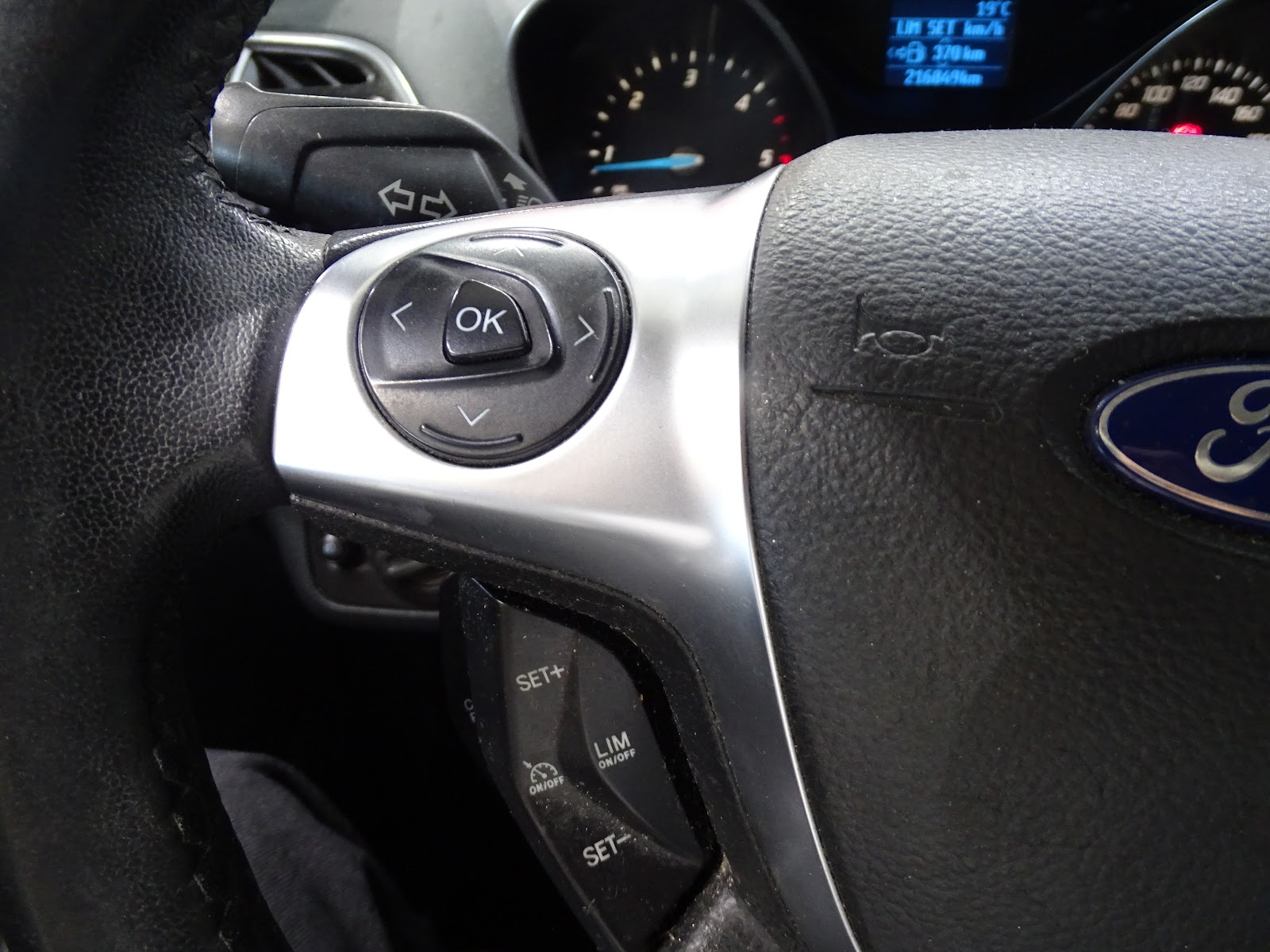 Foto 12 de FORD GRAND C MAX 2023 en venta en CSV Motor